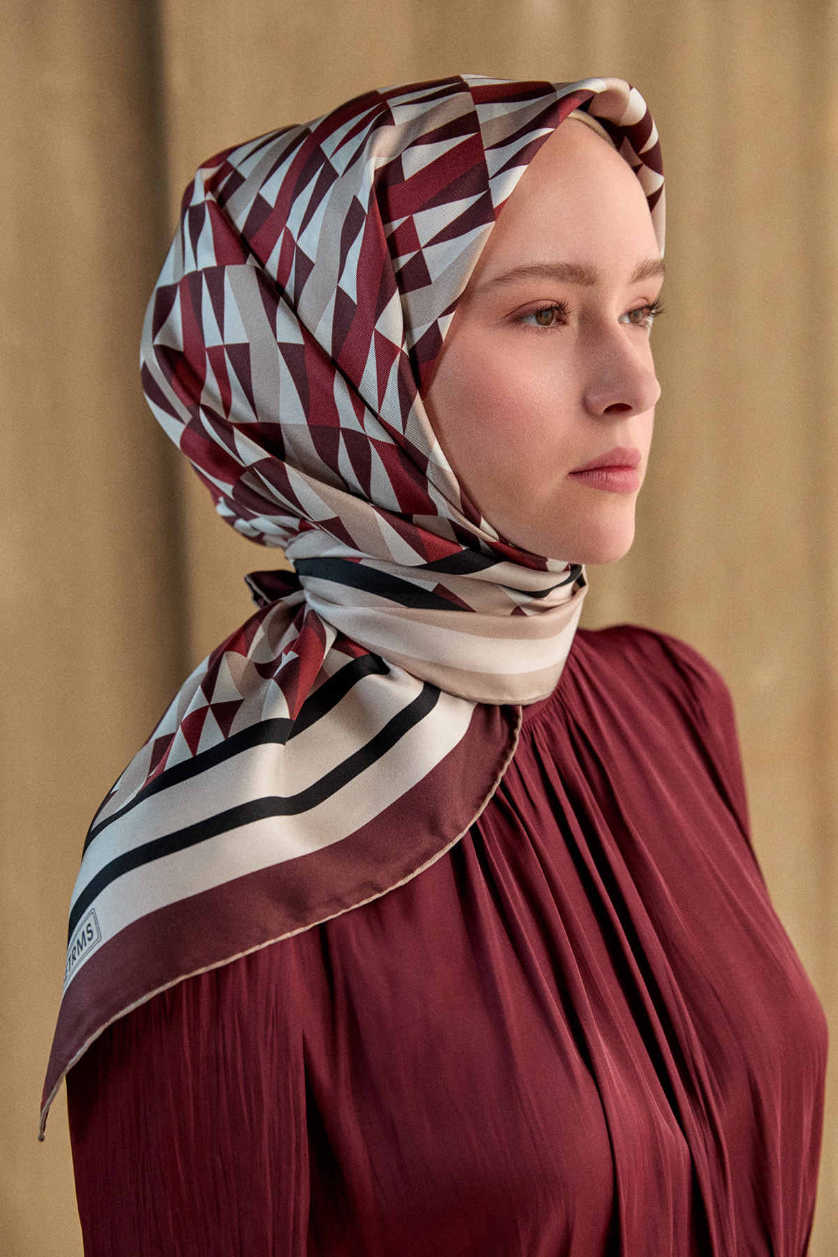 Geometrik Desenli Twill İpek Eşarp, Tesettür Giyim