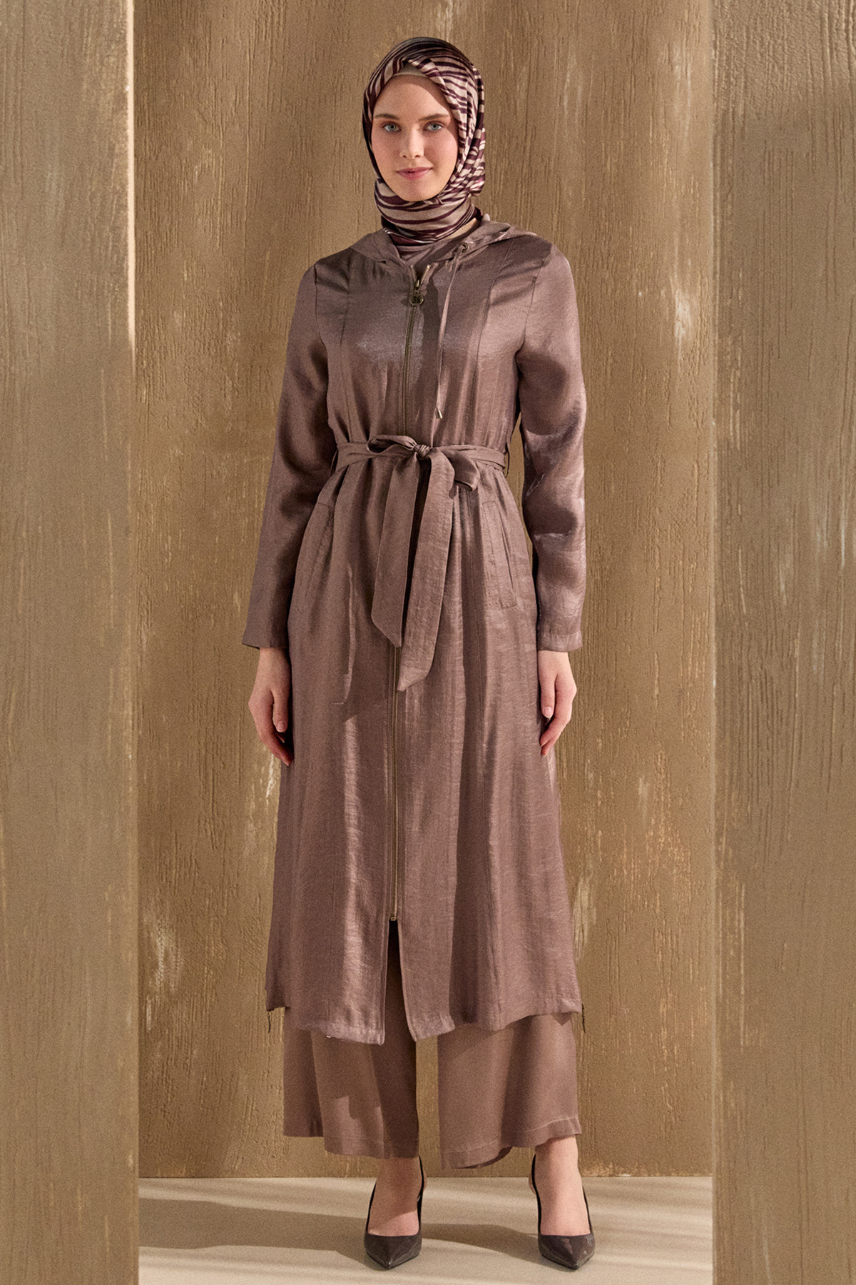 Jakarlı Kuşaklı Pardesü, Tesettür Giyim