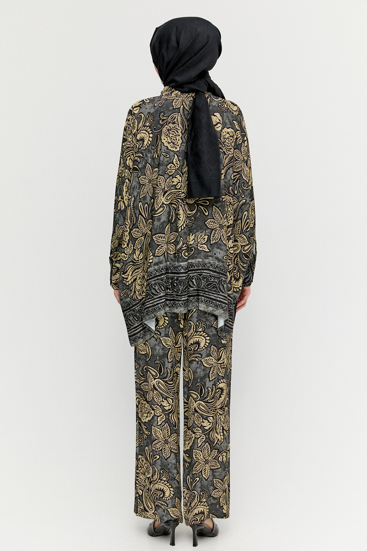 Çiçek Desenli İkili Takım, Tesettür Giyim