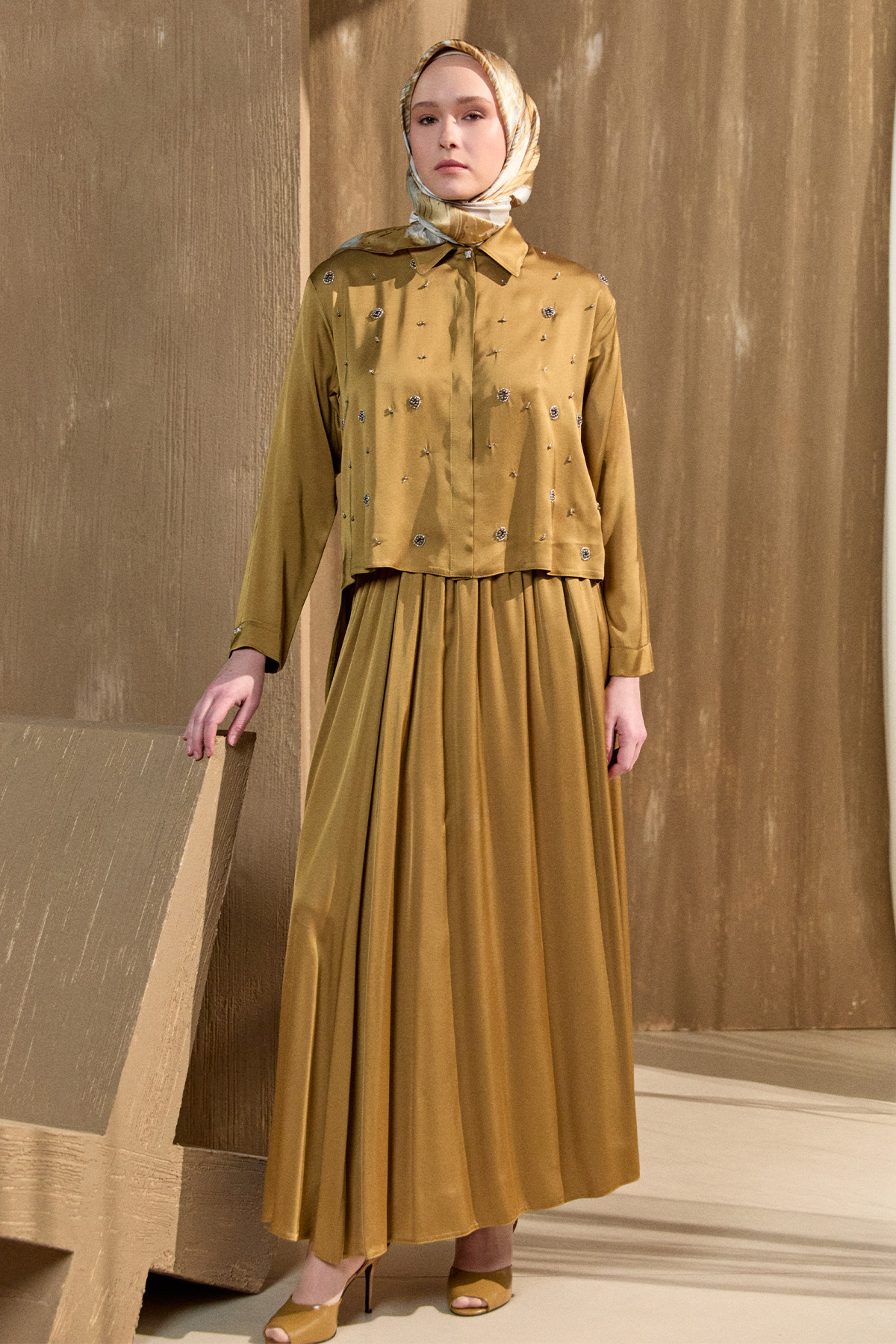 Boncuk İşlemeli İkili Saten Takım, Tesettür Giyim