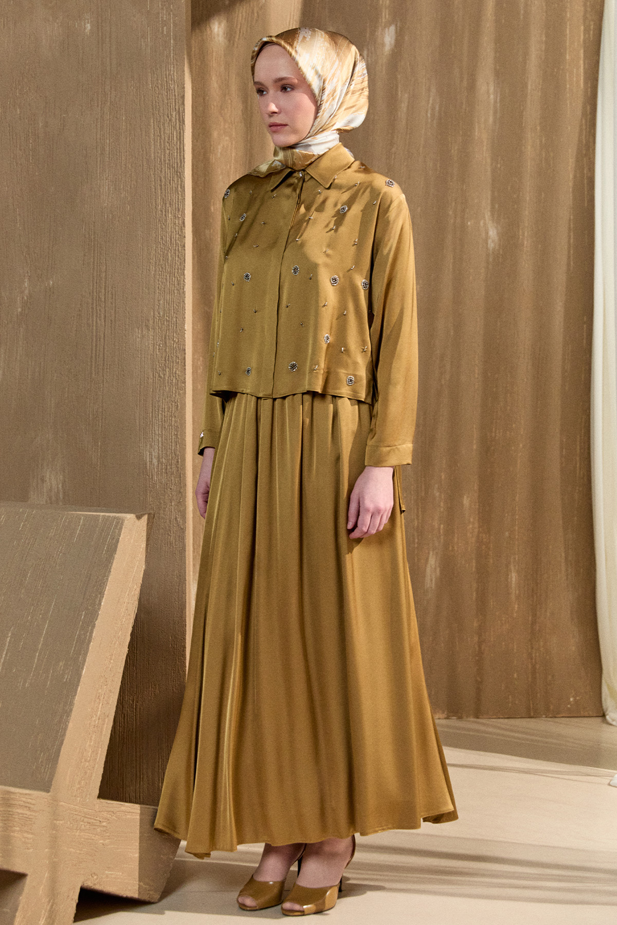 Boncuk İşlemeli İkili Saten Takım, Tesettür Giyim