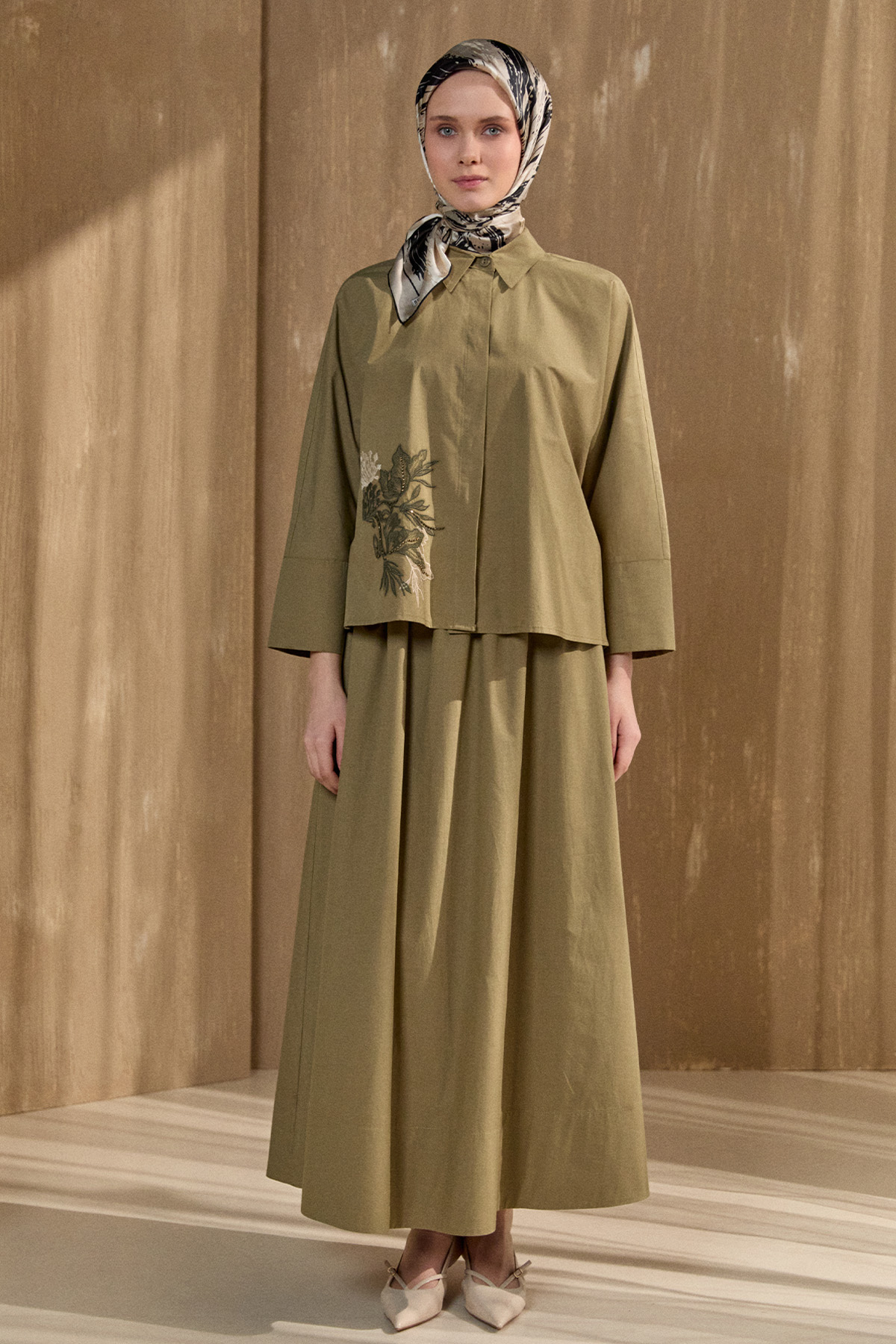 Nakış Detaylı Pamuklu Takım, Tesettür Giyim