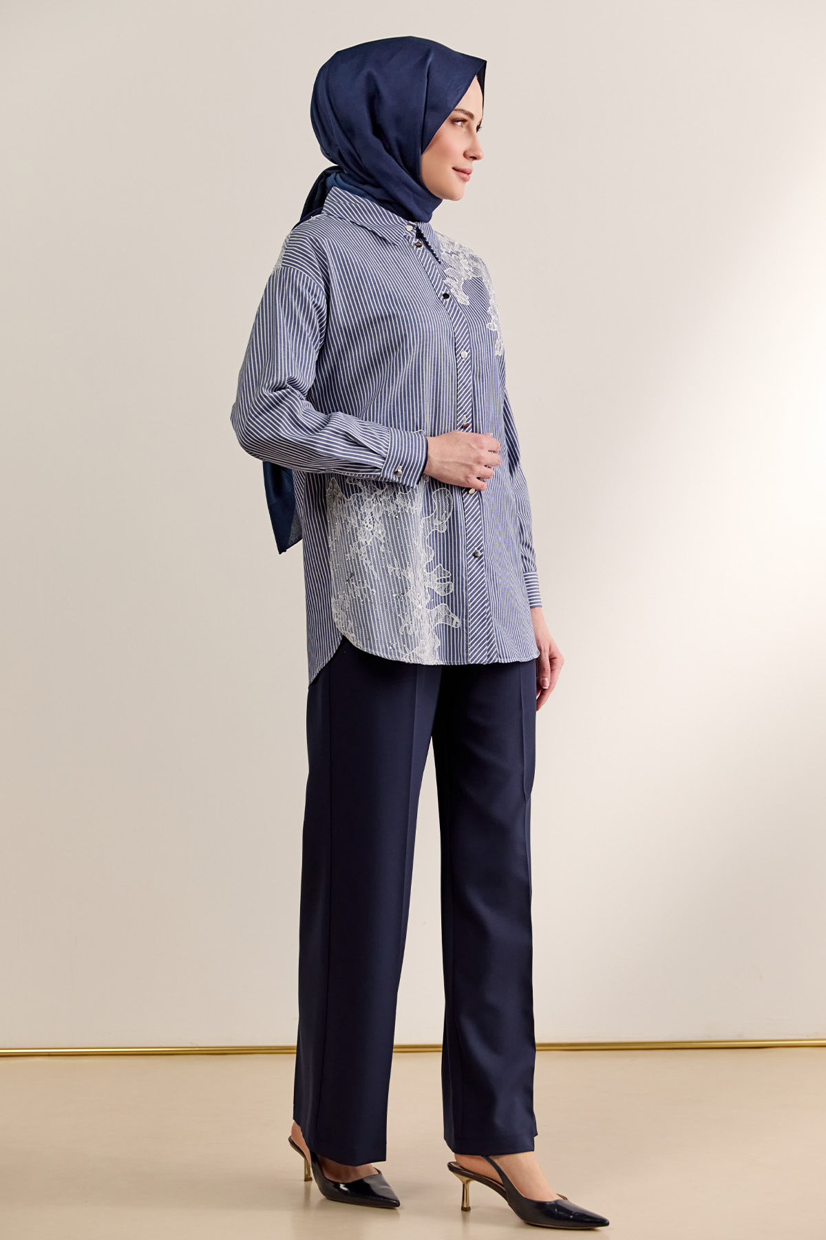 Dantel Detaylı Çizgili Pamuklu Tunik, Tesettür Giyim