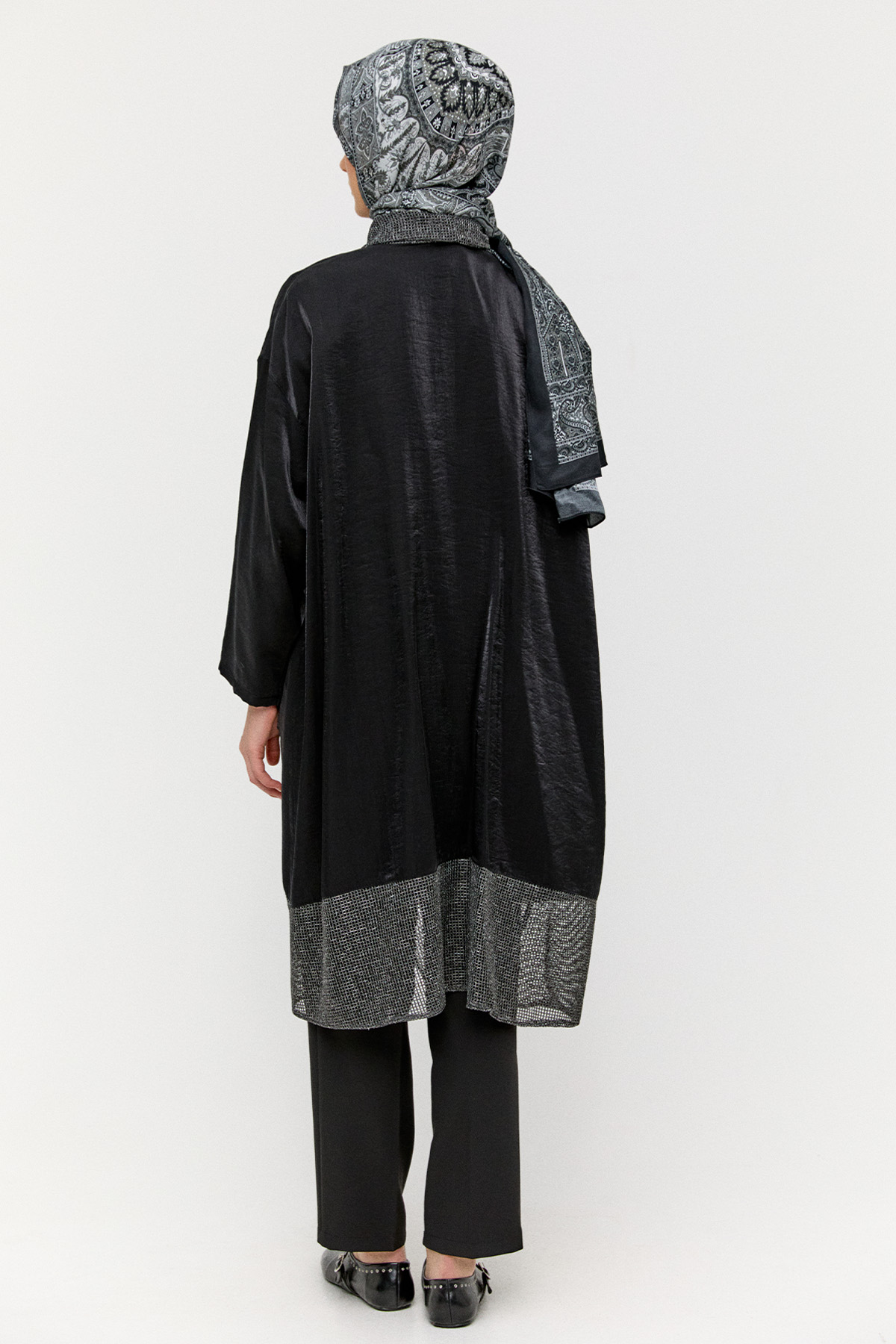 Jakarlı File Detaylı Kap, Tesettür Giyim