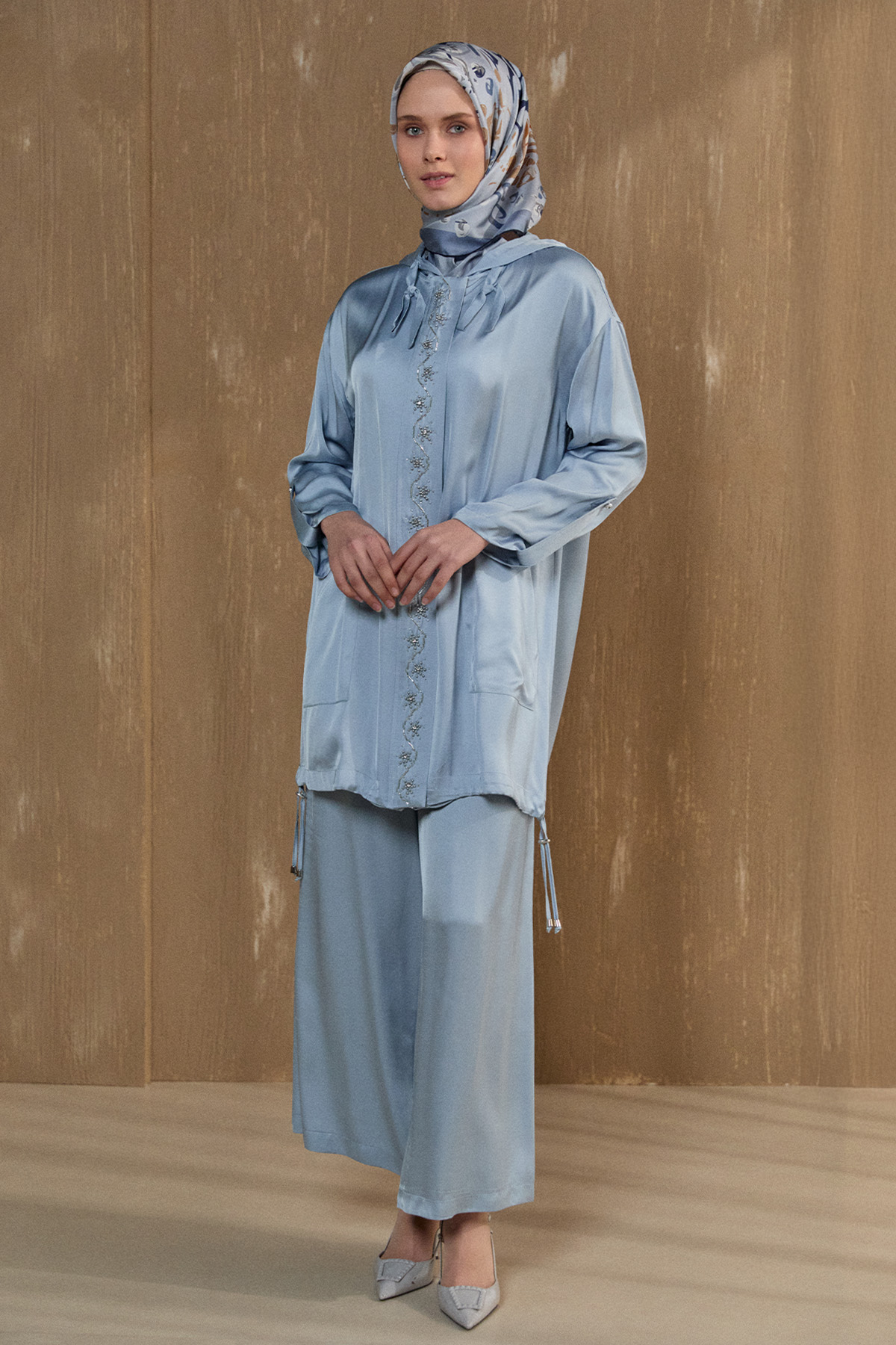 İşlemeli Floş Saten Tunik, Tesettür Giyim