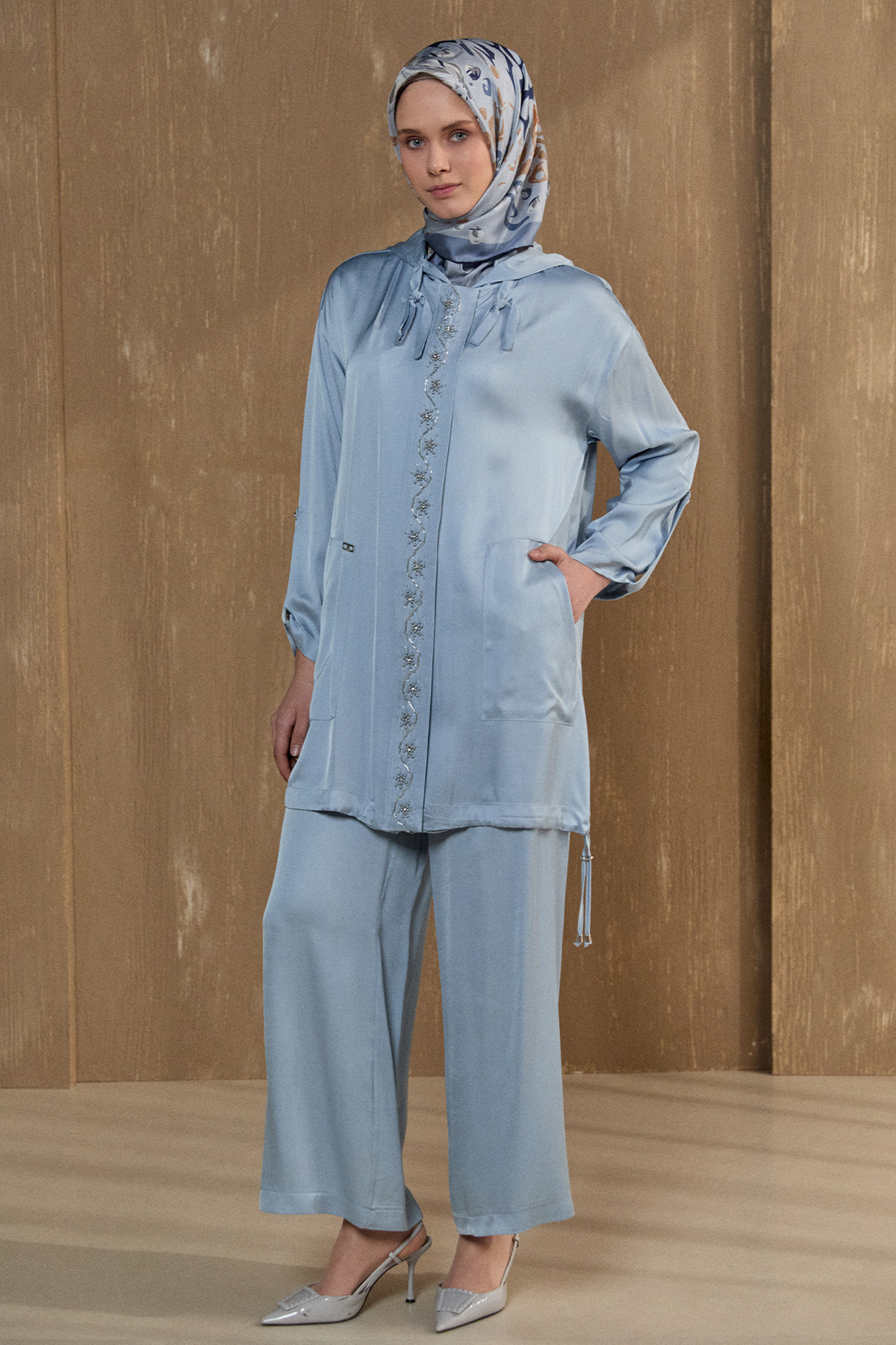 İşlemeli Floş Saten Tunik, Tesettür Giyim