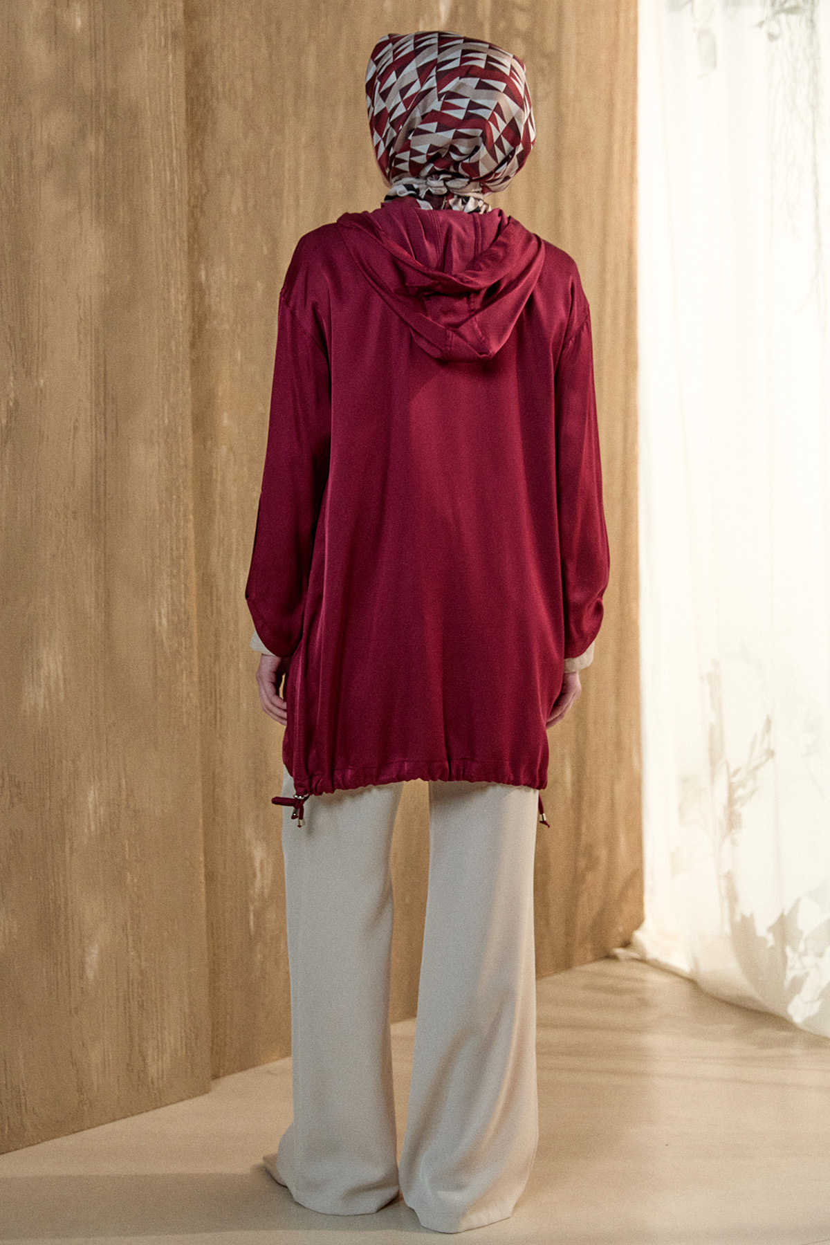 İşlemeli Floş Saten Tunik, Tesettür Giyim