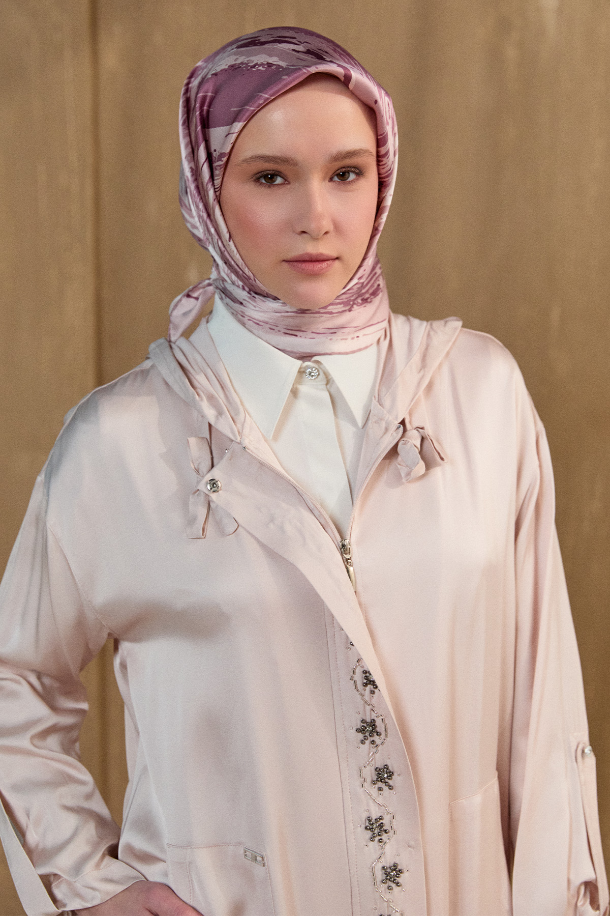 İşlemeli Floş Saten Tunik, Tesettür Giyim