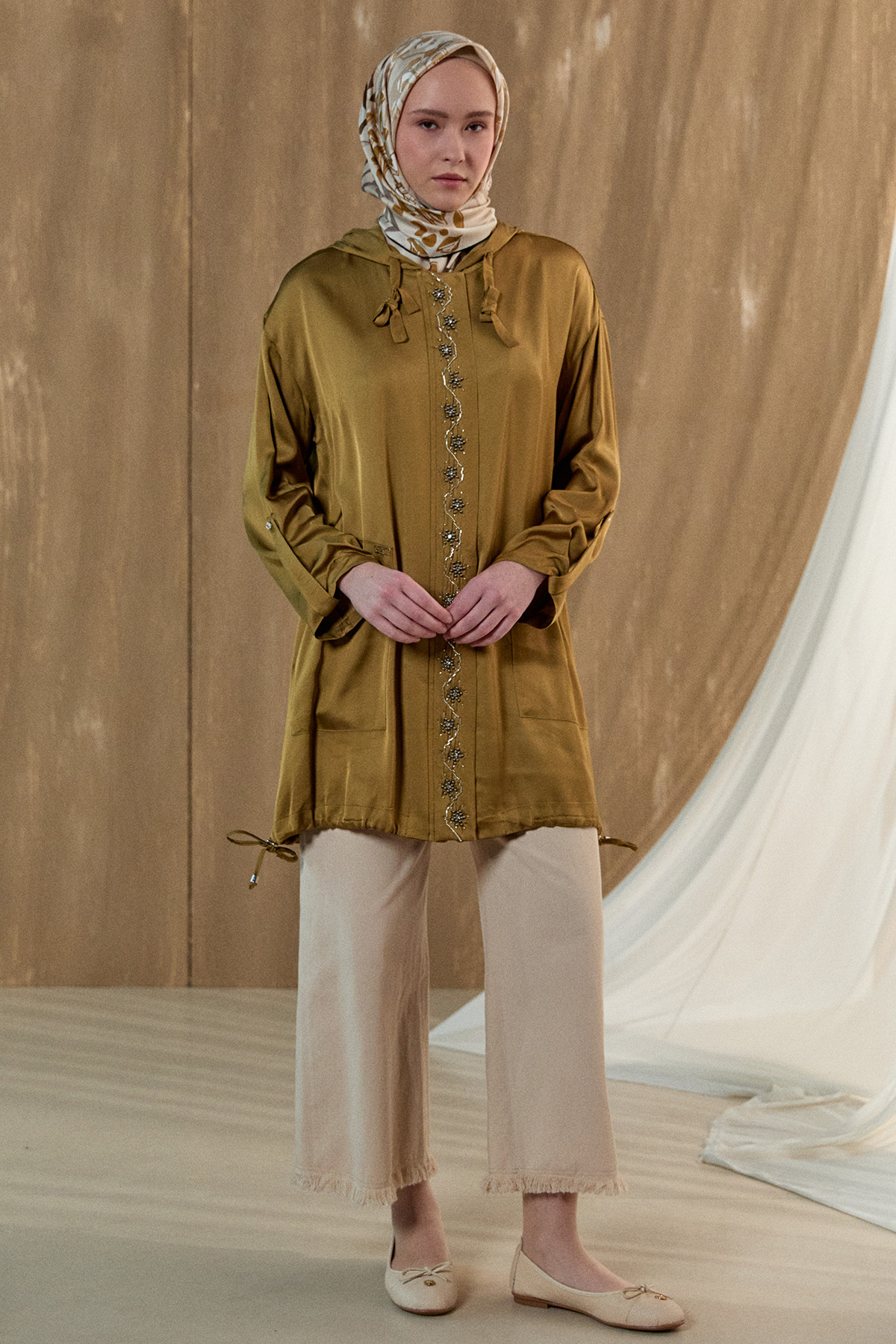 İşlemeli Floş Saten Tunik, Tesettür Giyim