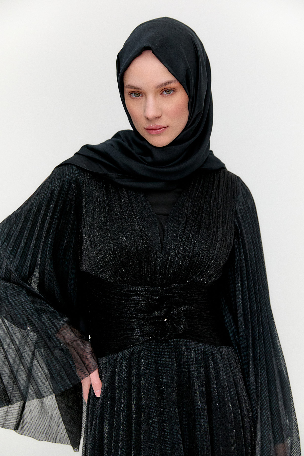 Piliseli Jakarlı Abiye Elbise, Tesettür Giyim