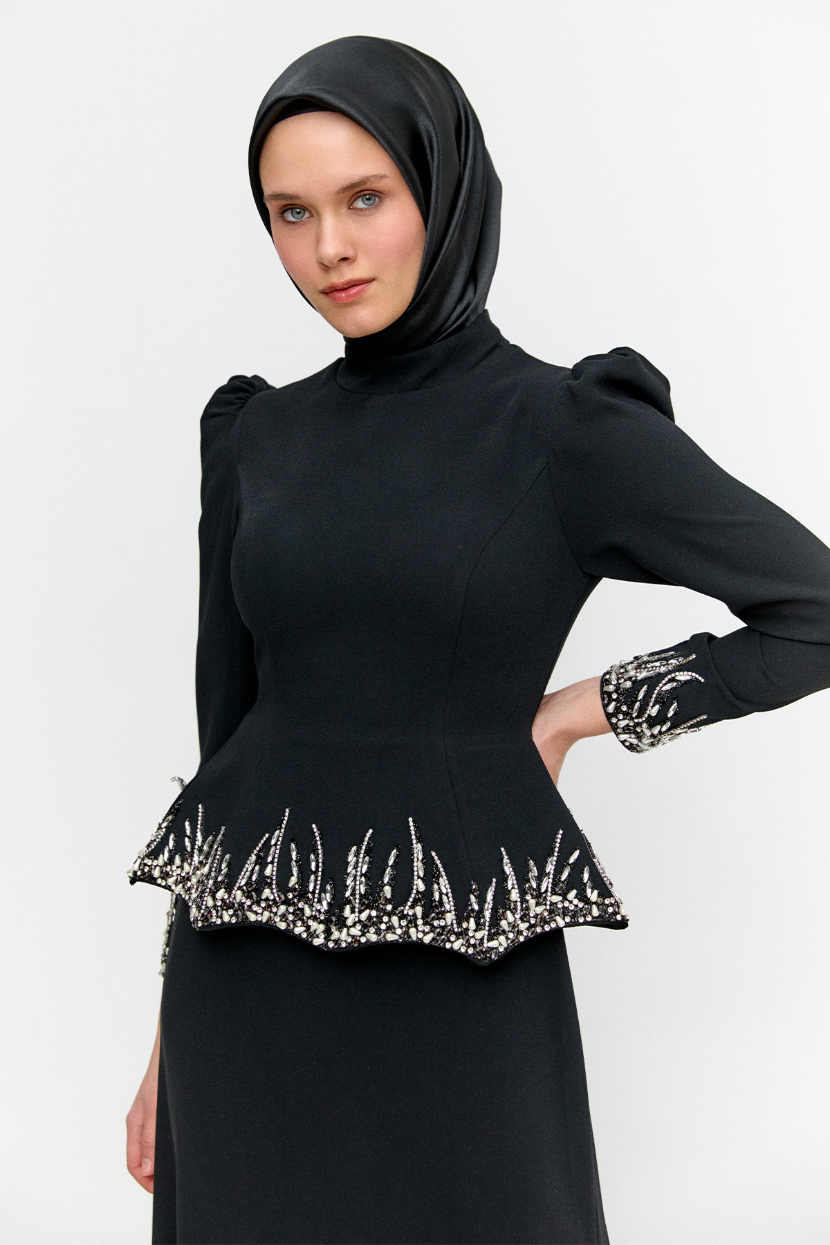 Taş Detaylı Kuyruklu Abiye, Tesettür Giyim