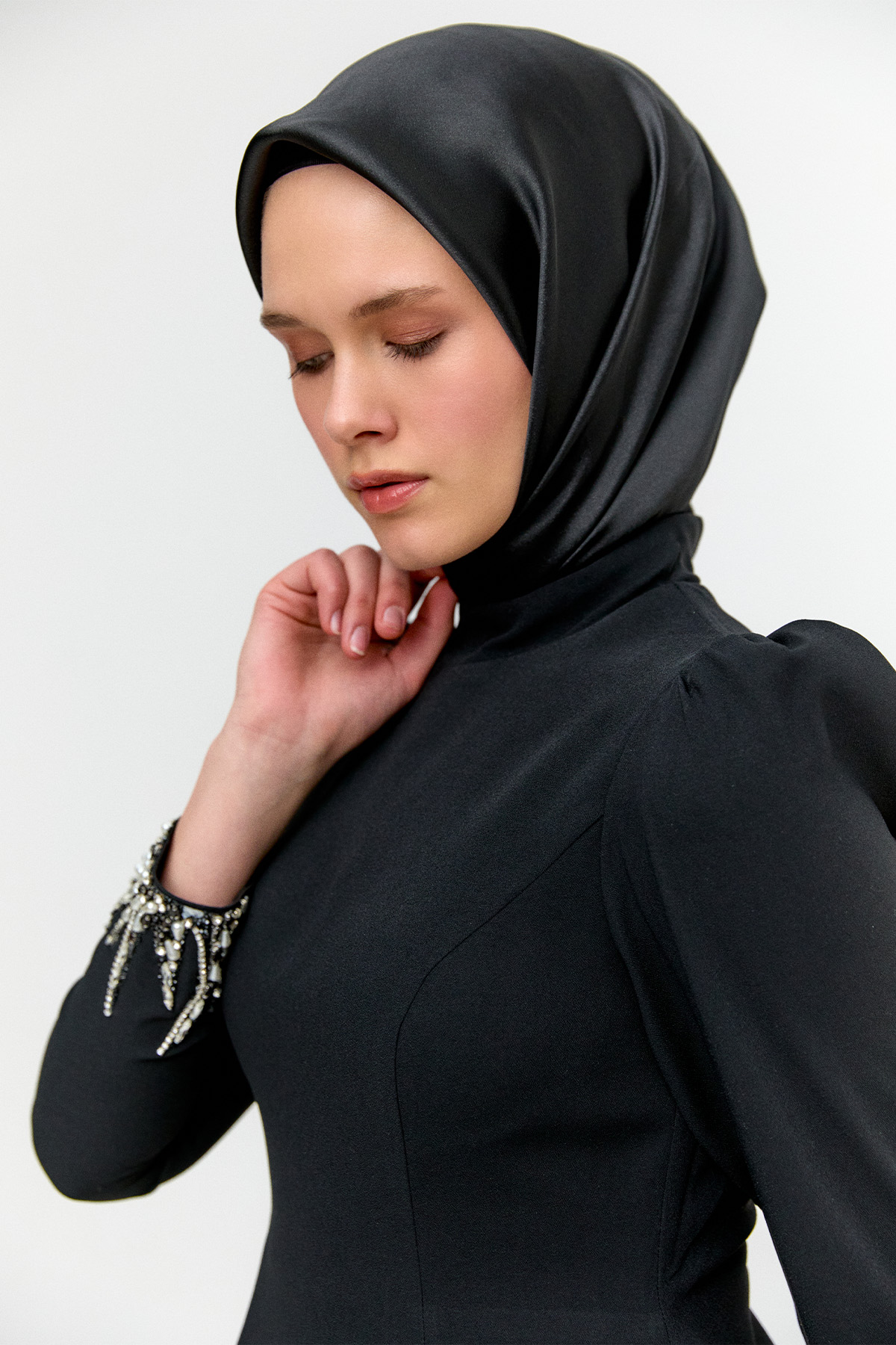 Taş Detaylı Kuyruklu Abiye, Tesettür Giyim