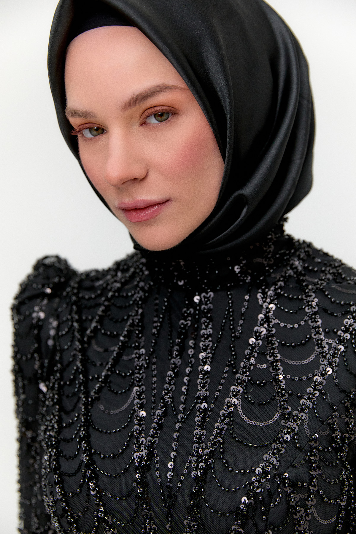 Payetli Çift Kumaş Abiye Elbise, Tesettür Giyim