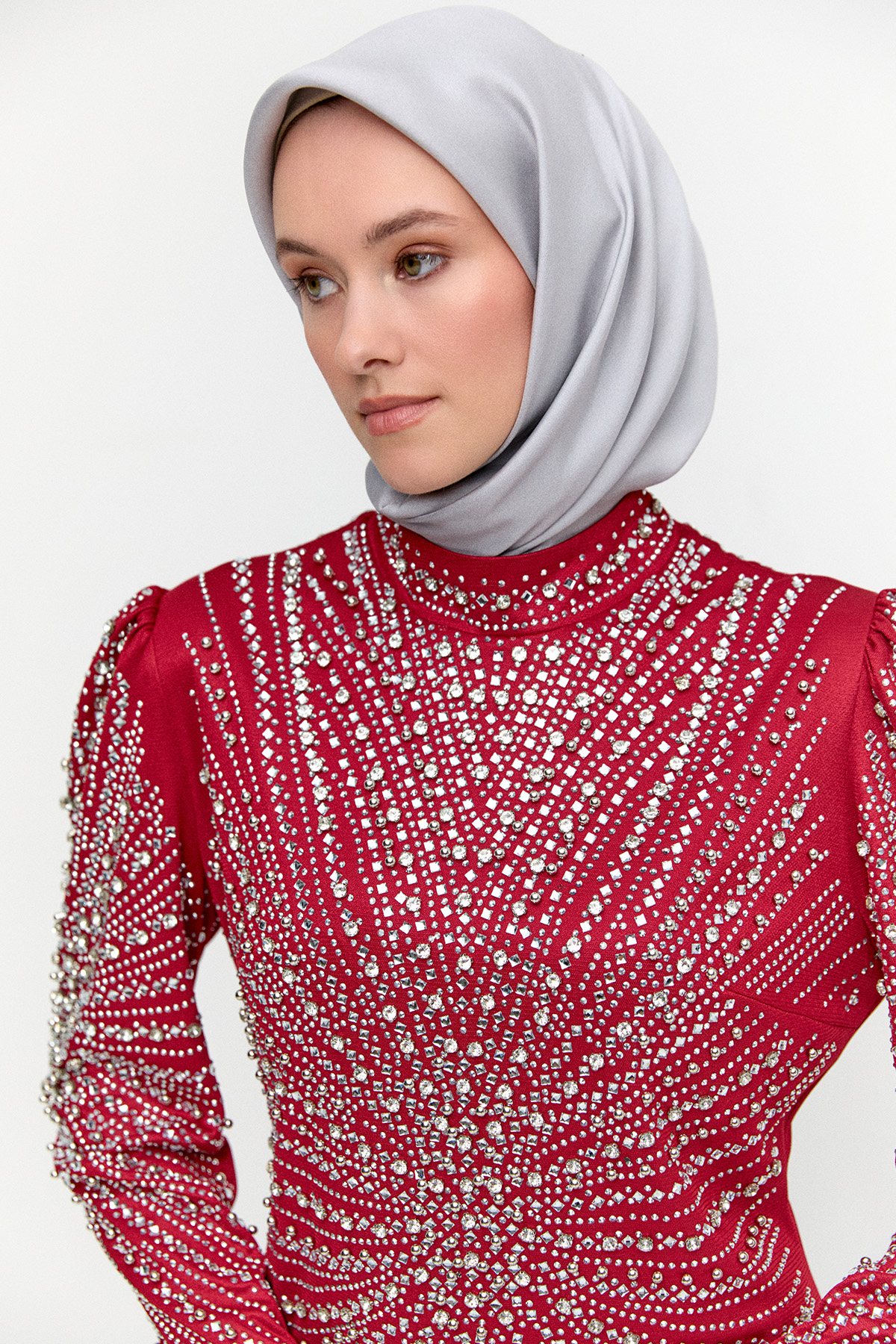 Taş İşlemeli Kuyruklu Abiye, Tesettür Giyim