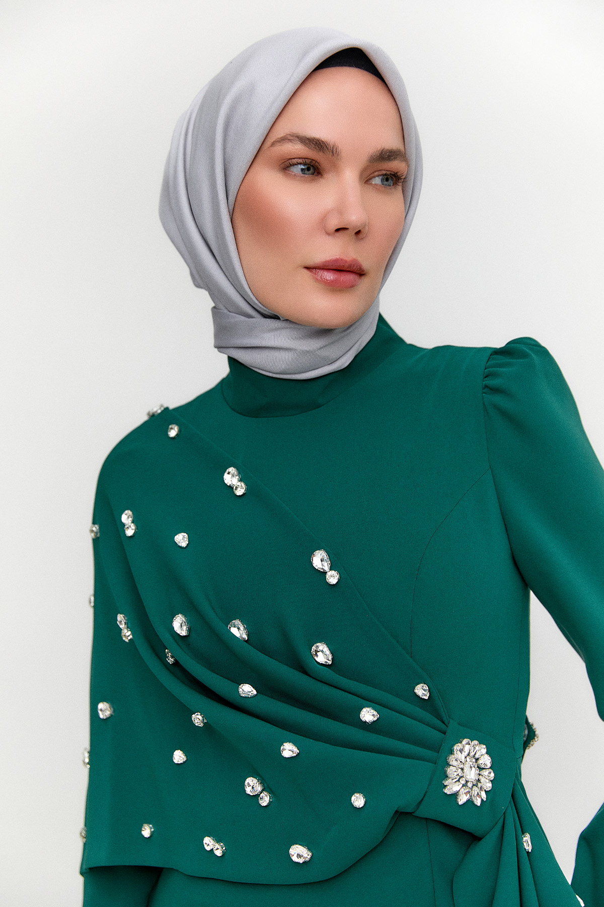 Taş İşlemeli Pelerinli Abiye Elbise, Tesettür Giyim