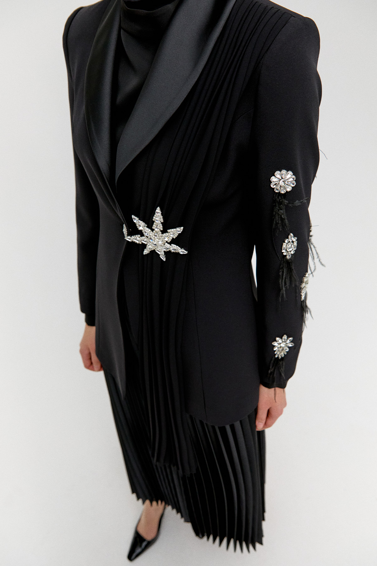 Piliseli Broşlu İkili Abiye Takım, Tesettür Giyim