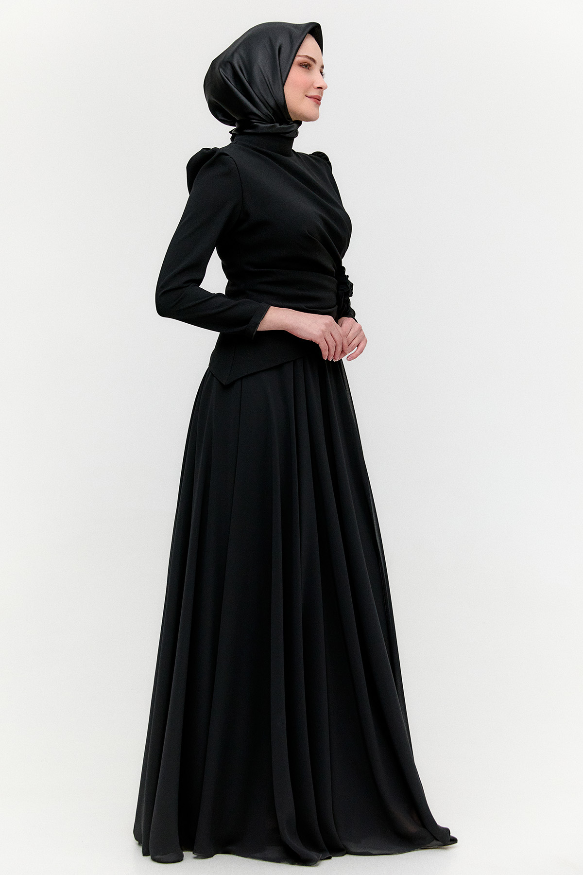 Çiçek Aplikeli Krep Abiye Elbise, Tesettür Giyim