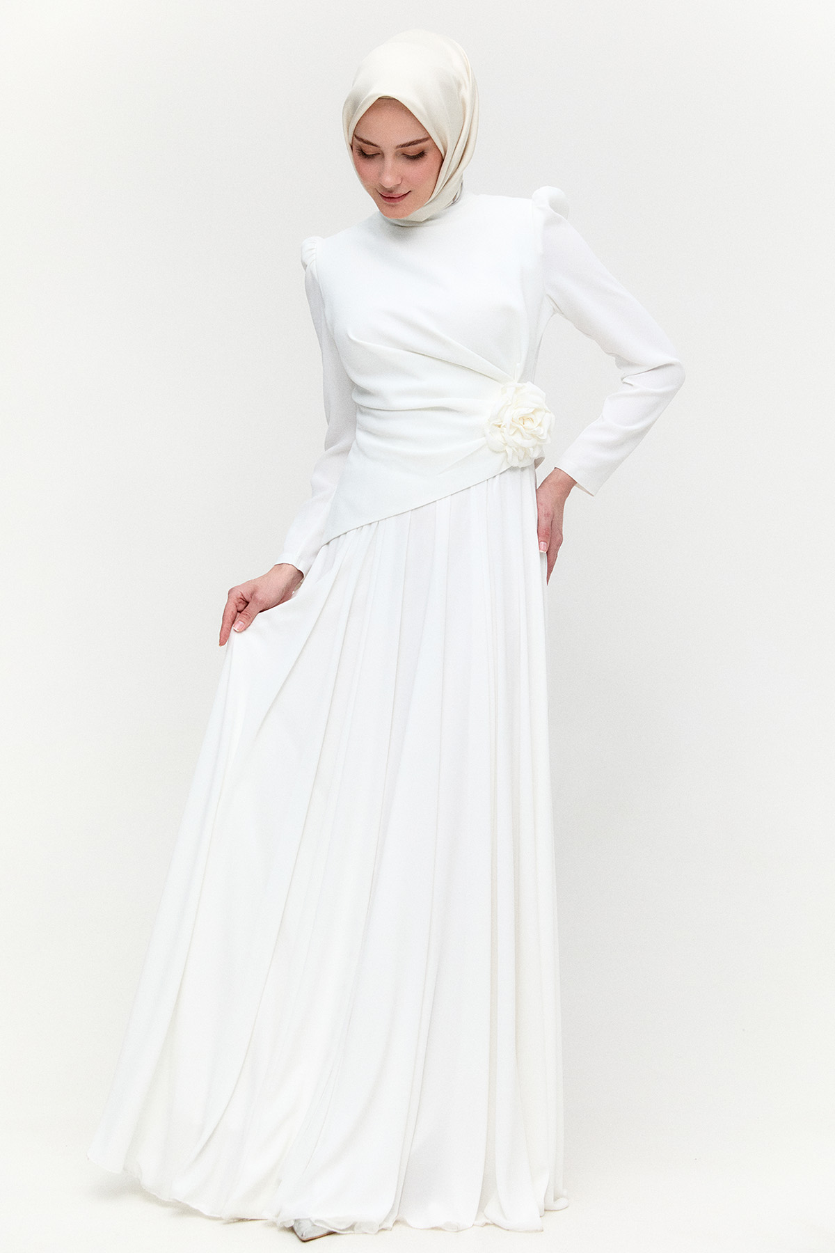 Çiçek Aplikeli Krep Abiye Elbise, Tesettür Giyim