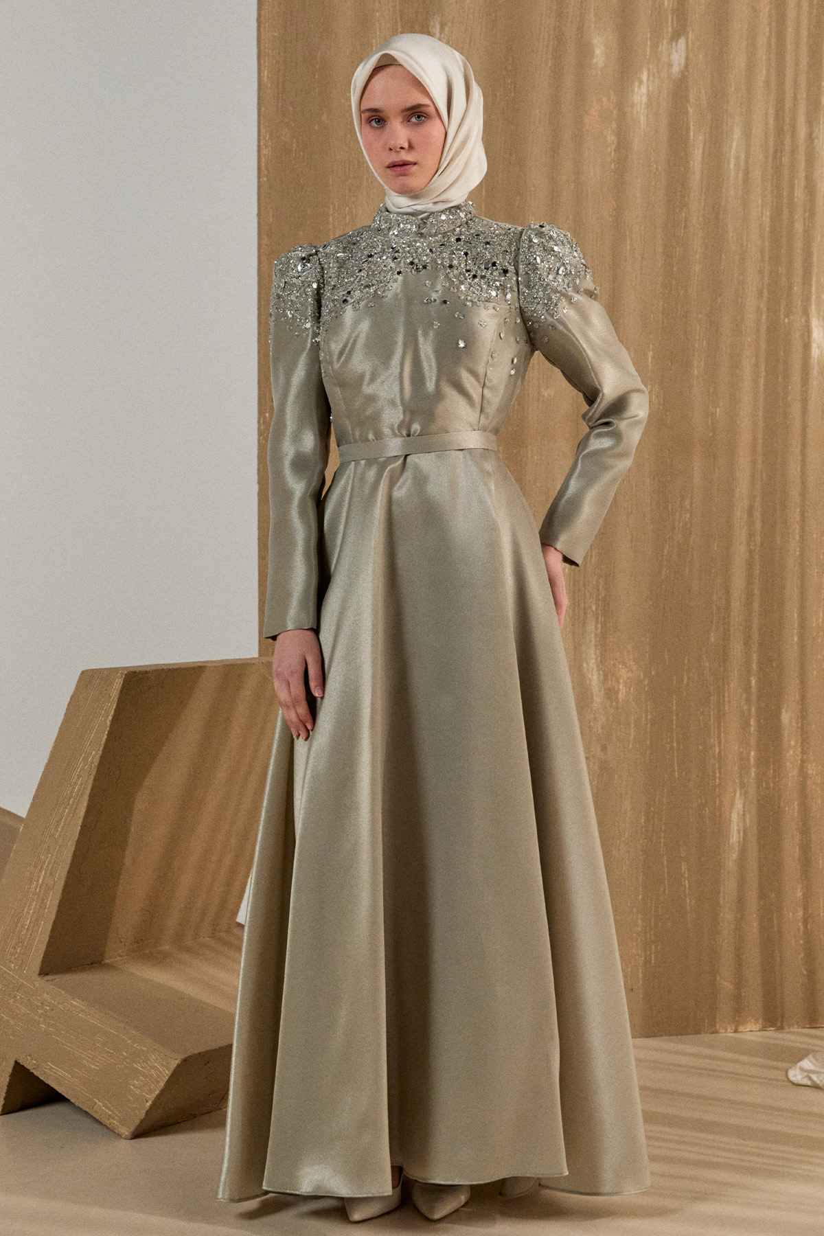 İşlemeli Tafta Abiye Elbise, Tesettür Giyim