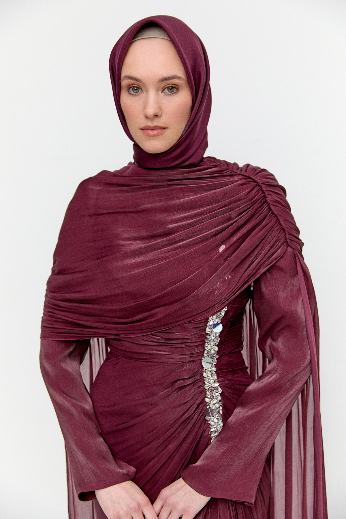 Pelerinli Jakarlı Abiye Elbise, Tesettür Giyim