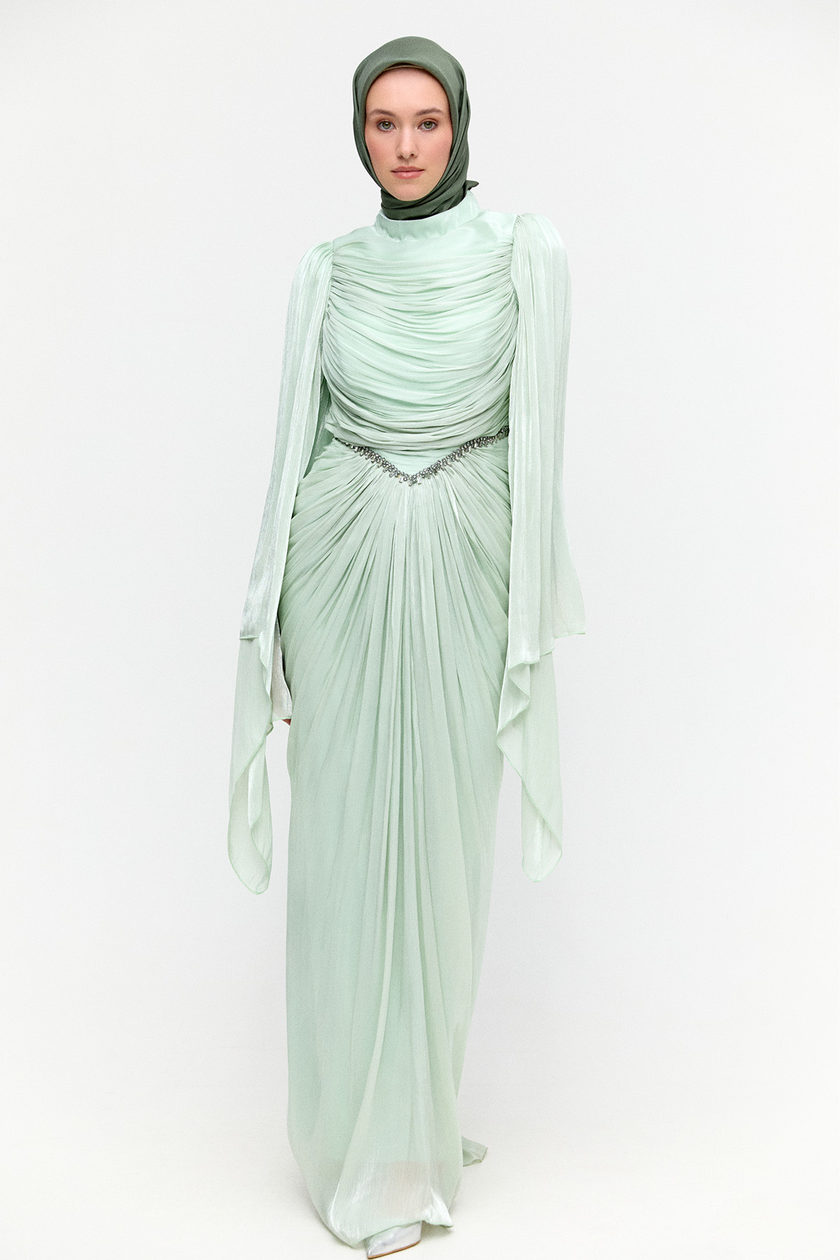 Büzgülü Jakarlı Abiye Elbise, Tesettür Giyim