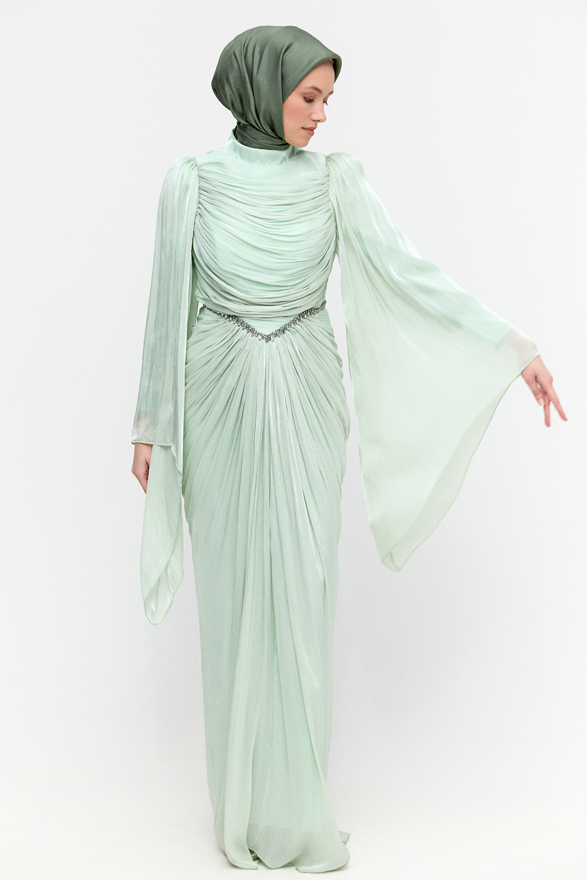 Büzgülü Jakarlı Abiye Elbise, Tesettür Giyim