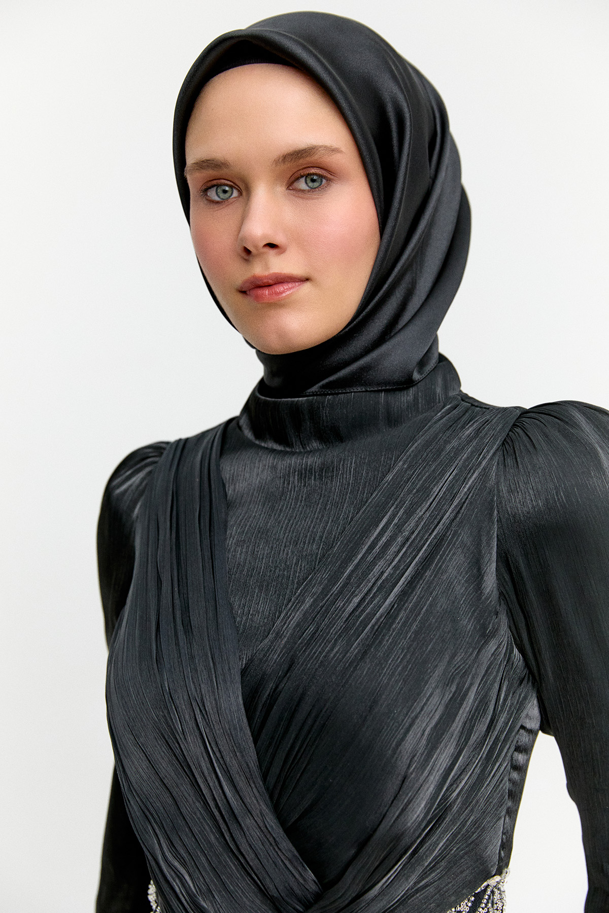 Pul Payet Detaylı Dantelli Abiye, Tesettür Giyim