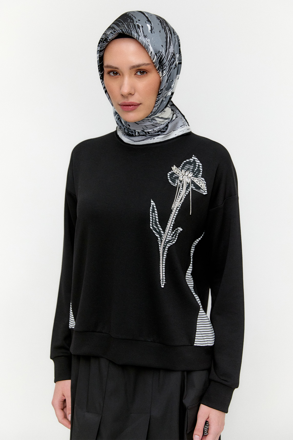 Çiçek Motifli Modal Bluz, Tesettür Giyim