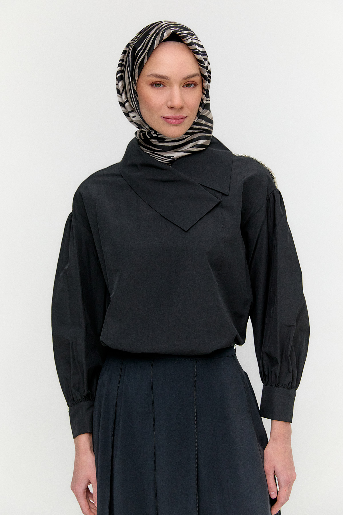 Mendil Yaka Pamuklu Gömlek, Tesettür Giyim