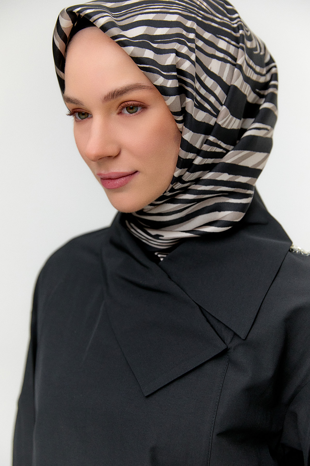 Mendil Yaka Pamuklu Gömlek, Tesettür Giyim