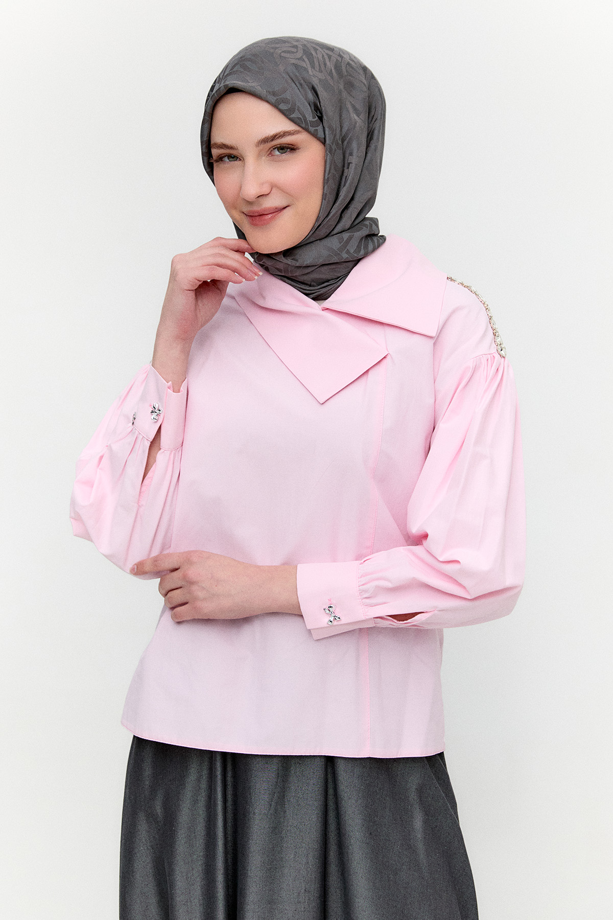 Mendil Yaka Pamuklu Gömlek, Tesettür Giyim