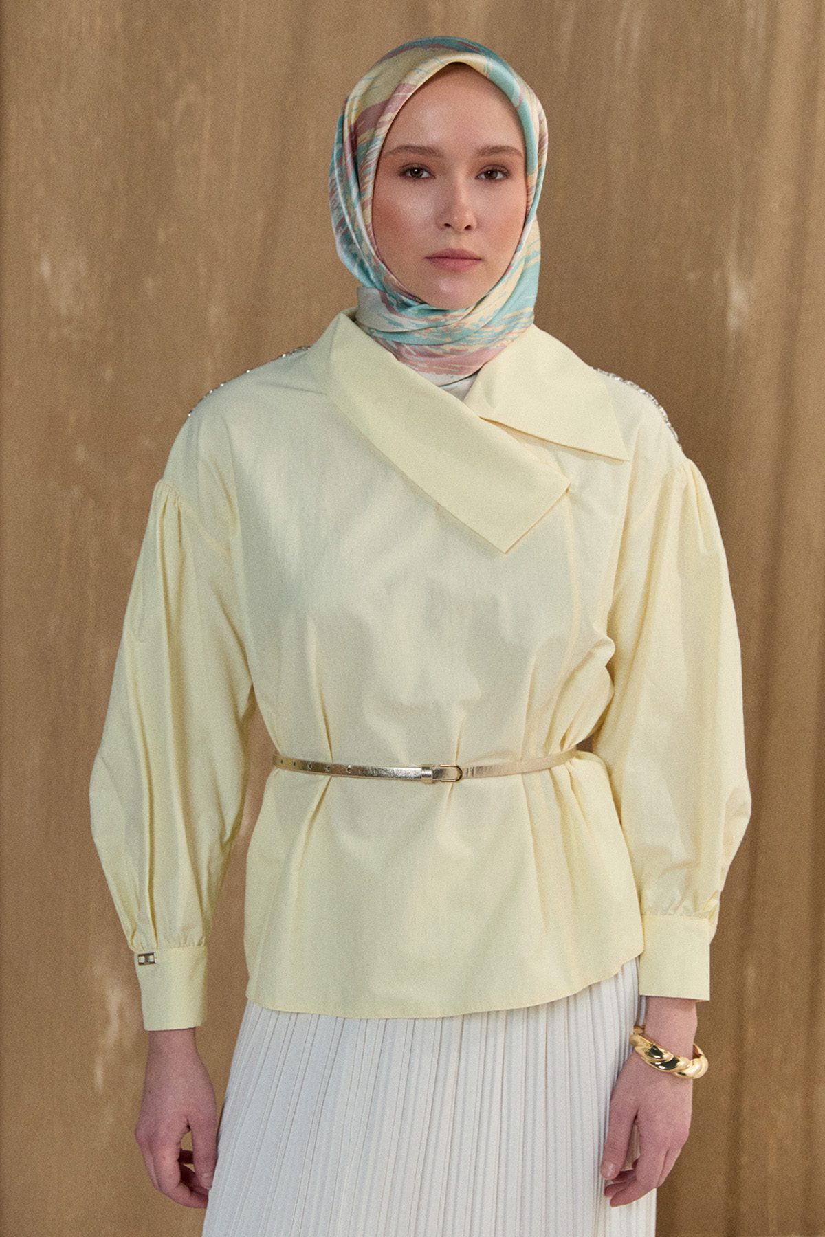 Mendil Yaka Pamuklu Gömlek, Tesettür Giyim