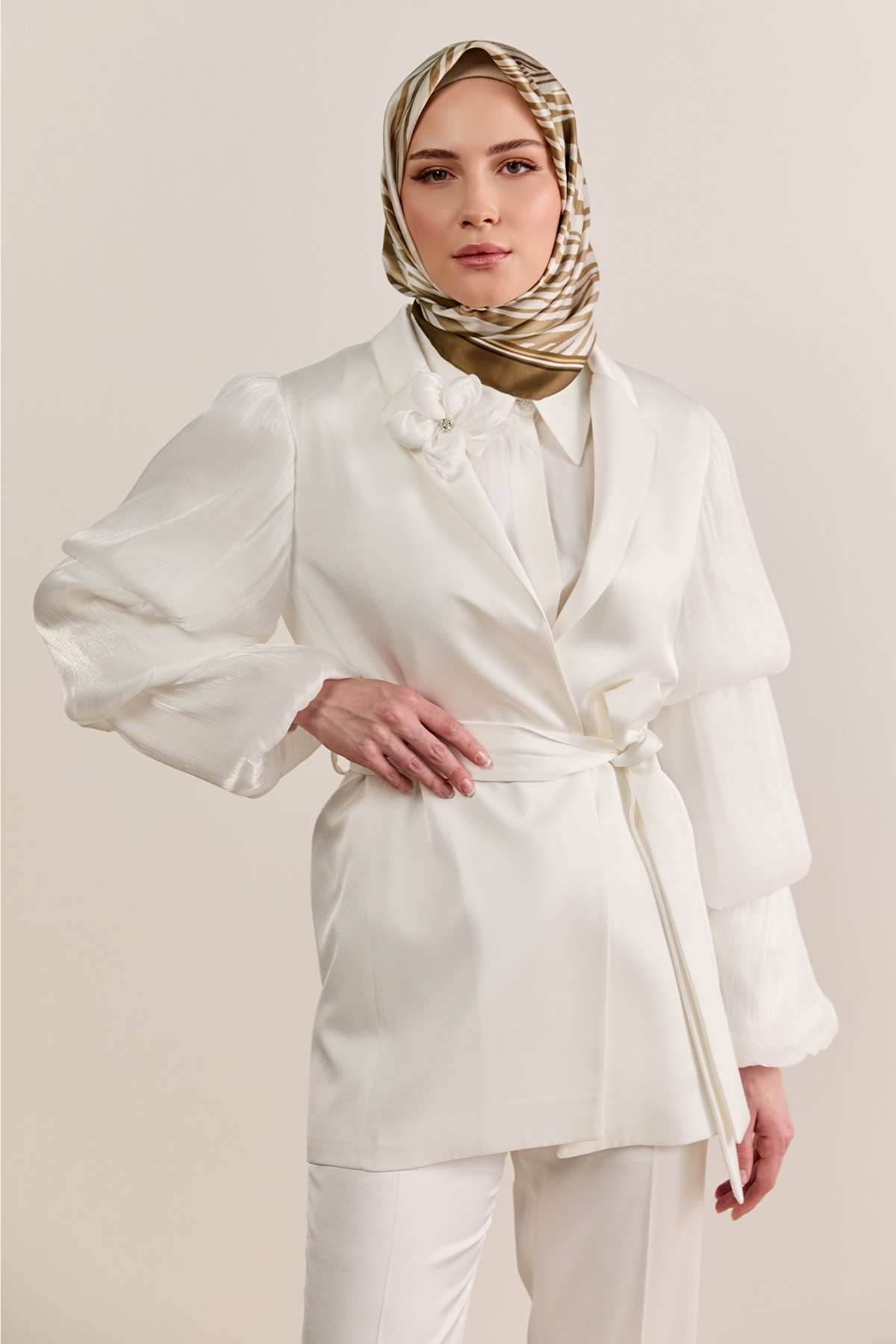 Balon Kol Kuşaklı Ceket, Tesettür Giyim