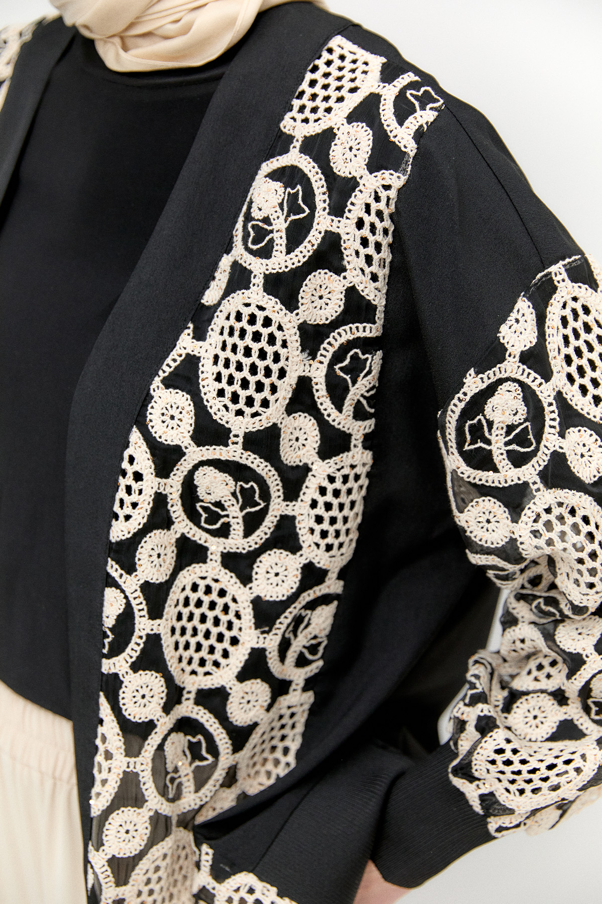 İşlemeli Desenli Kimono Ceket, Tesettür Giyim