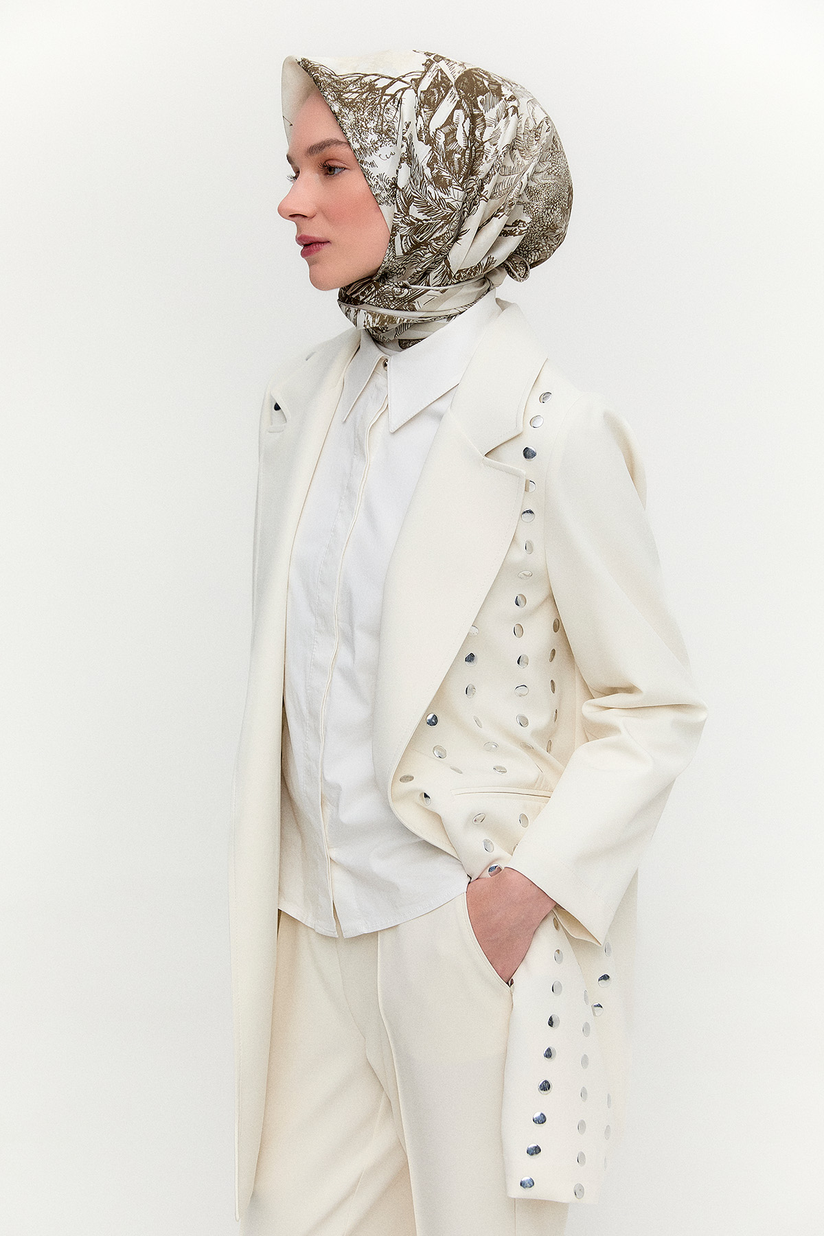 Metal Taşlı Blazer Ceket, Tesettür Giyim