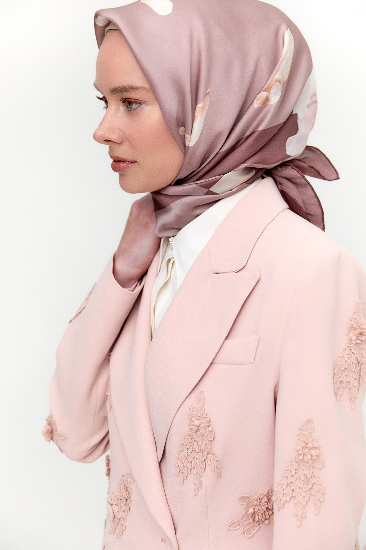 Dantel Aplikeli Blazer Ceket, Tesettür Giyim