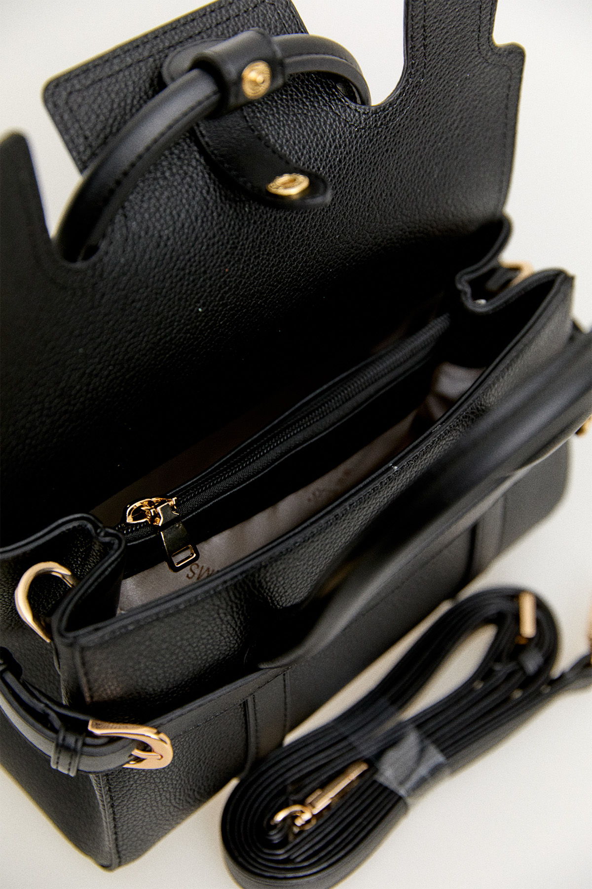 Çıkarılabilir Kapaklı Suni Deri Çanta, Tesettür Giyim