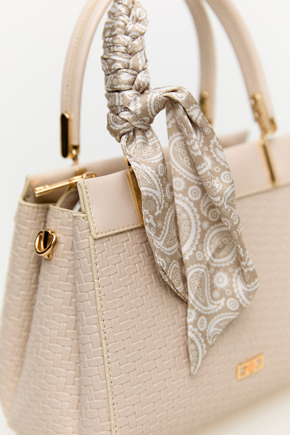 Fular Detaylı Çanta, Tesettür Giyim