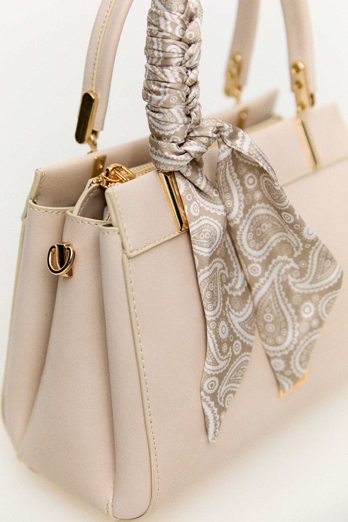 Fular Detaylı Çanta, Tesettür Giyim