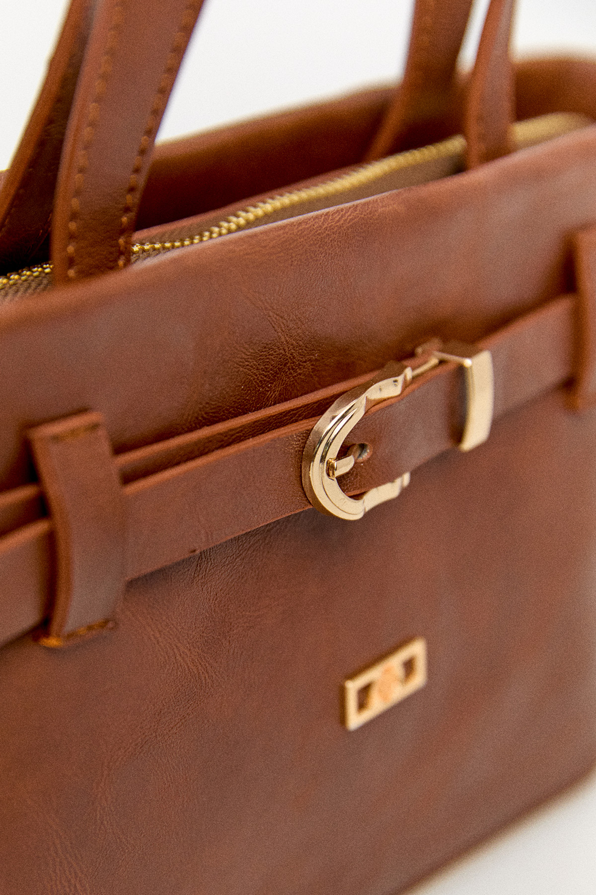 Kemer Detaylı Deri Askılı Çanta, Tesettür Giyim