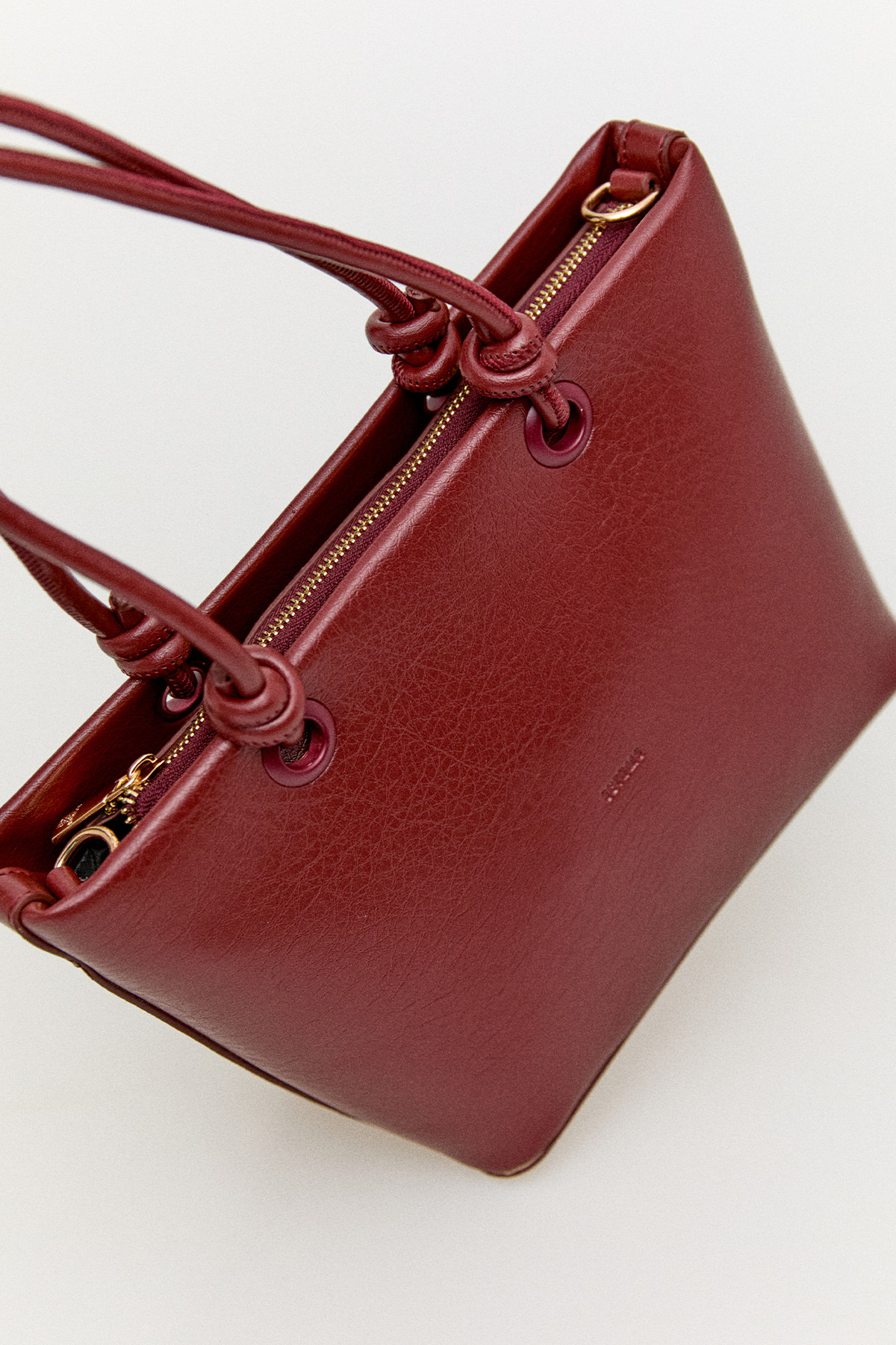 Dokulu Suni Deri Fermuarlı Çanta, Tesettür Giyim