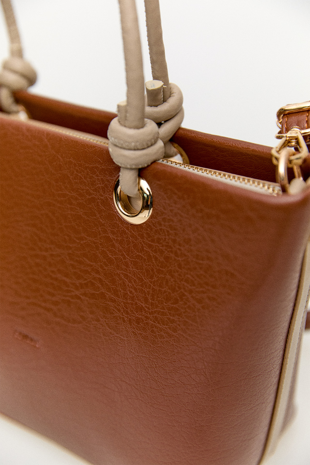 Dokulu Suni Deri Fermuarlı Çanta, Tesettür Giyim