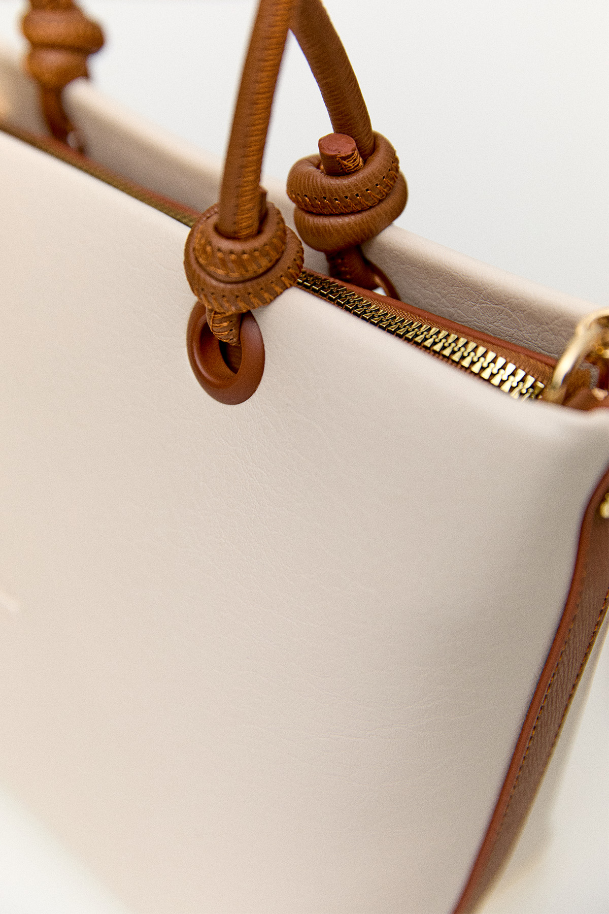 Dokulu Suni Deri Fermuarlı Çanta, Tesettür Giyim