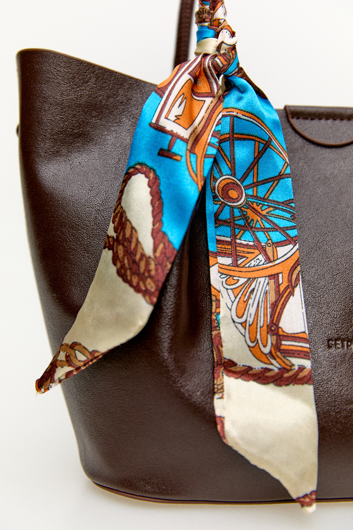 Fularlı Deri Askılı Geniş Çanta, Tesettür Giyim