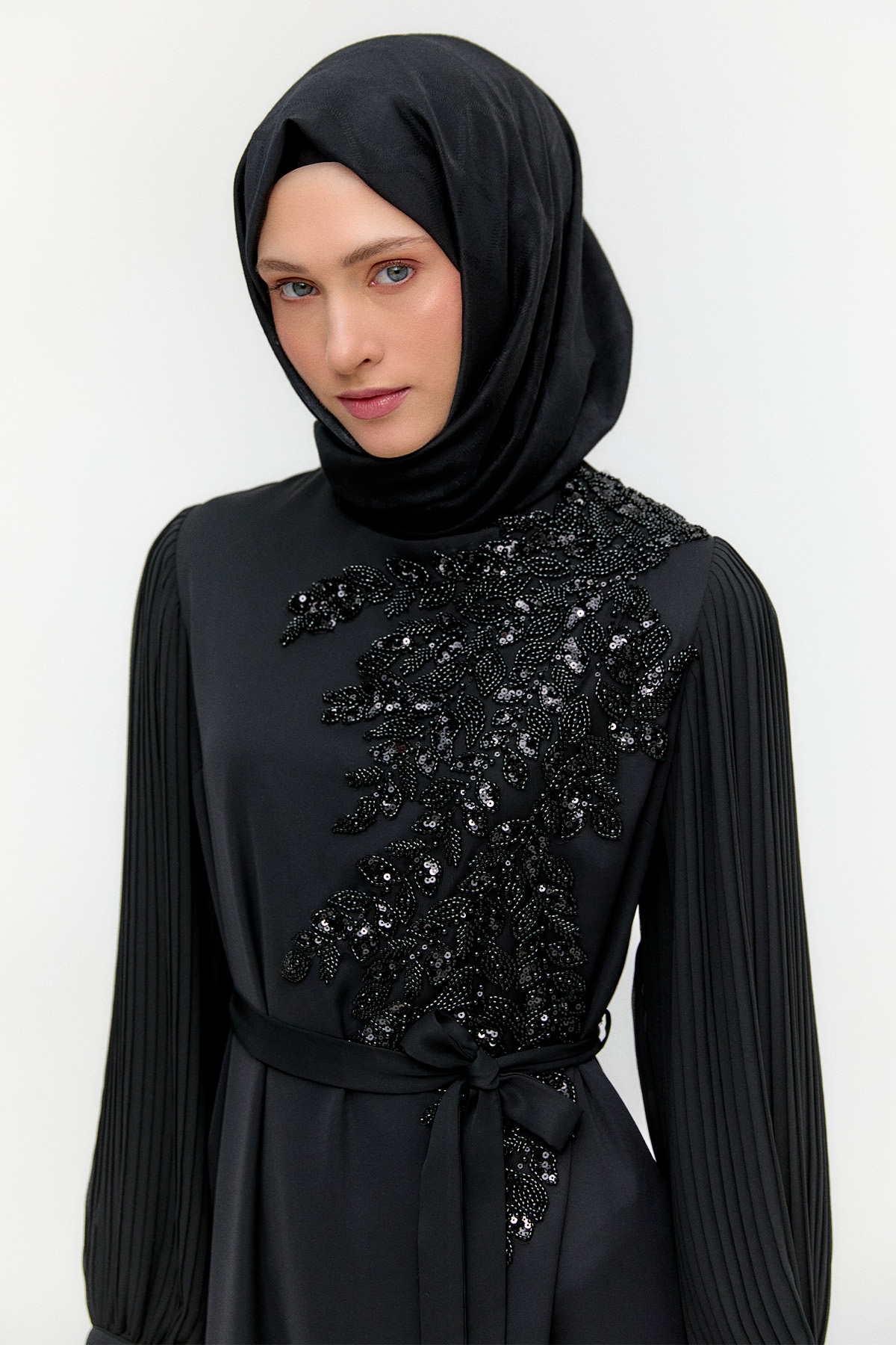 Piliseli Yaprak Motifli Elbise, Tesettür Giyim