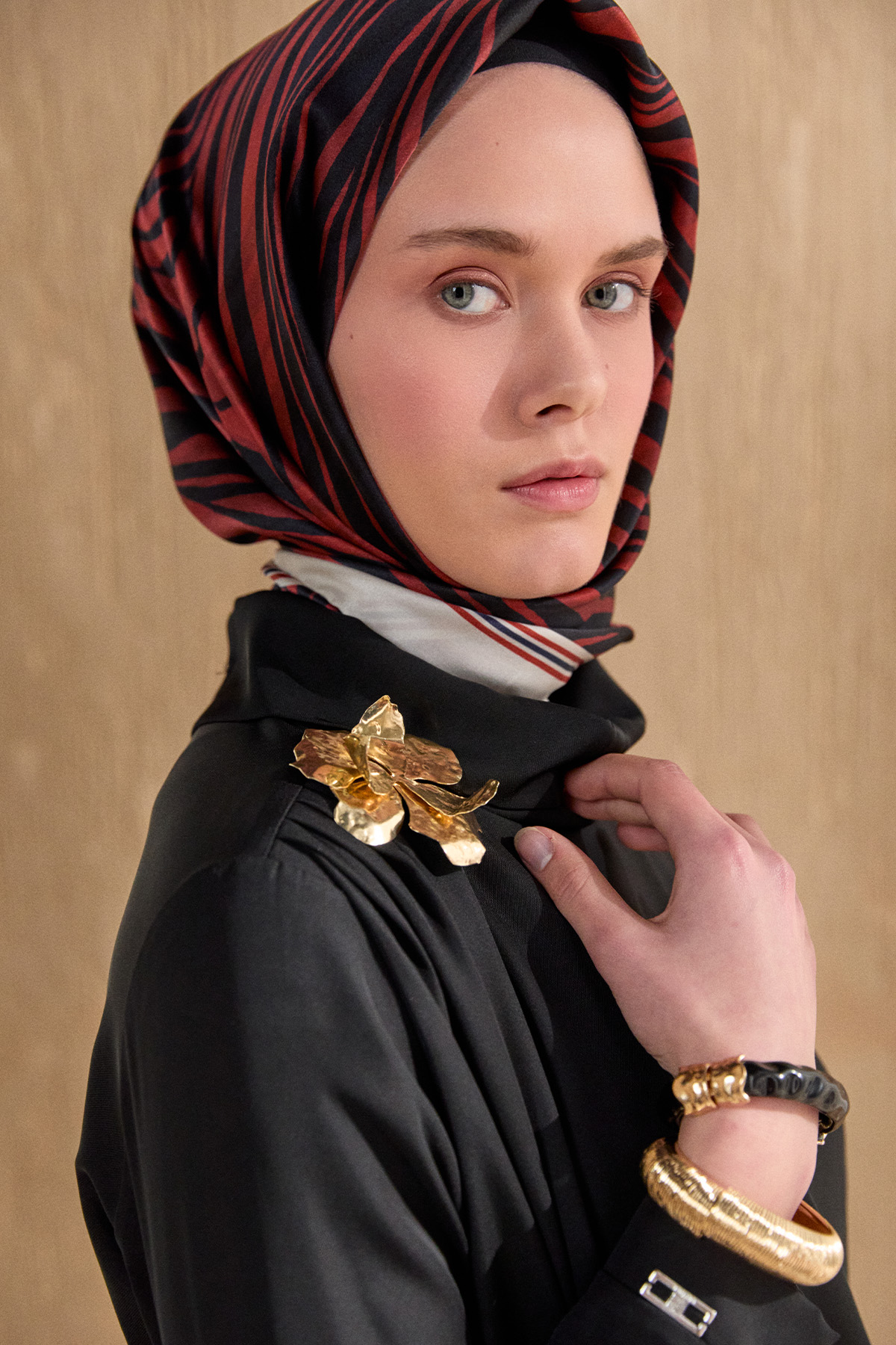 Asimetrik Drapeli Krep Elbise, Tesettür Giyim