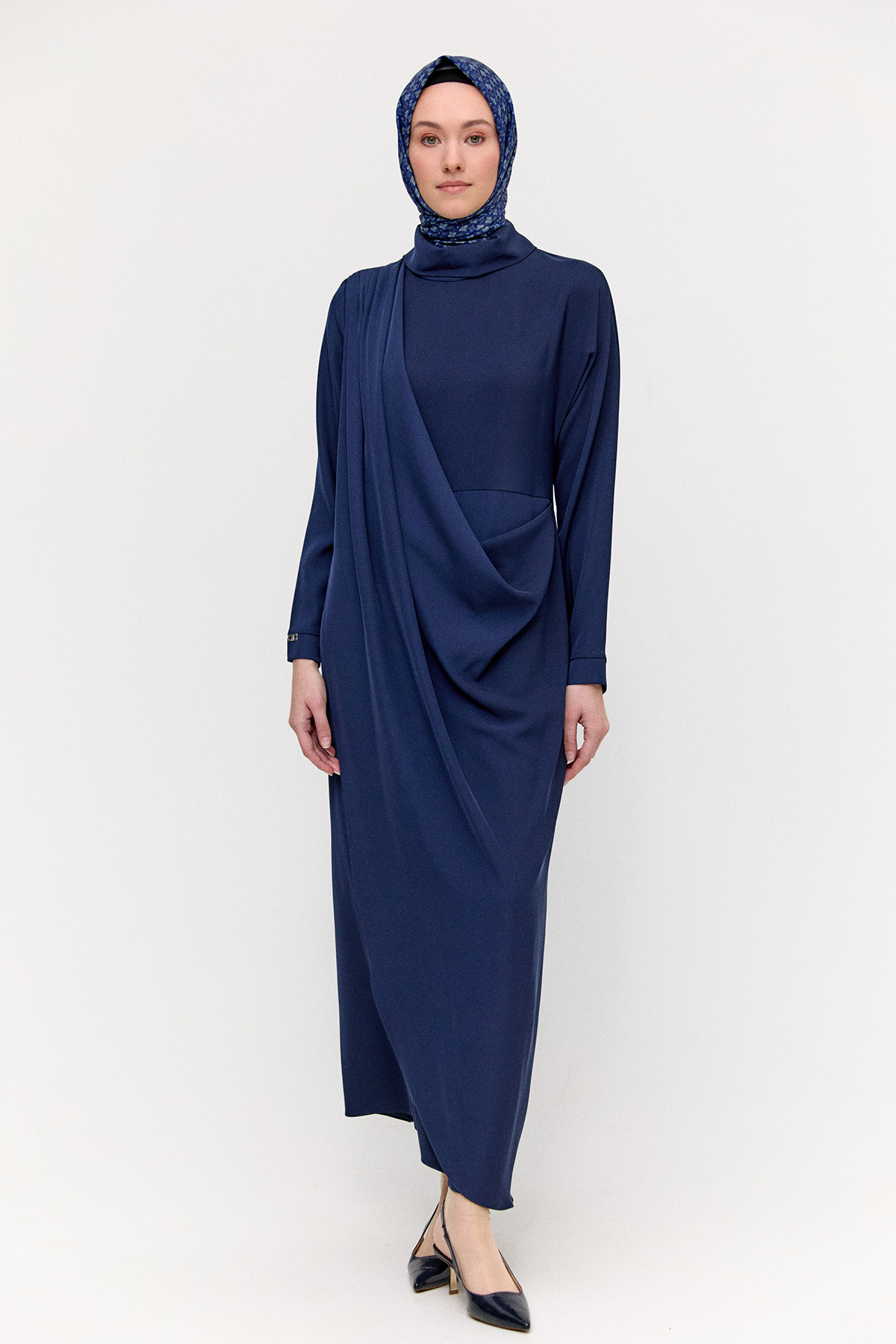 Asimetrik Drapeli Krep Elbise, Tesettür Giyim