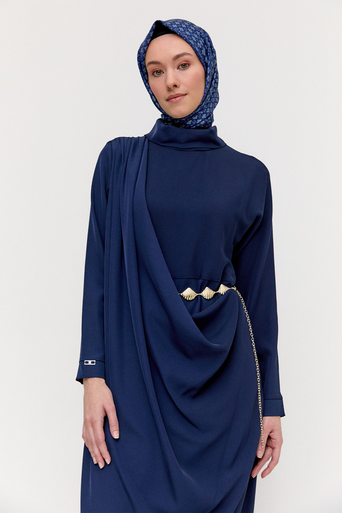 Asimetrik Drapeli Krep Elbise, Tesettür Giyim