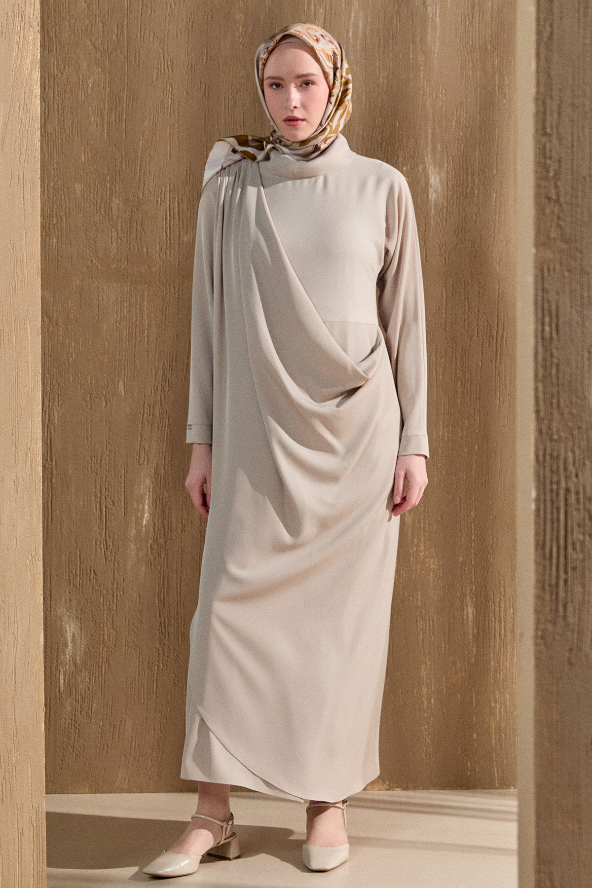 Asimetrik Drapeli Krep Elbise, Tesettür Giyim