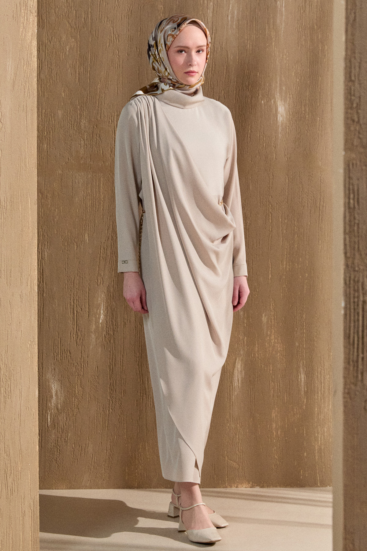 Asimetrik Drapeli Krep Elbise, Tesettür Giyim